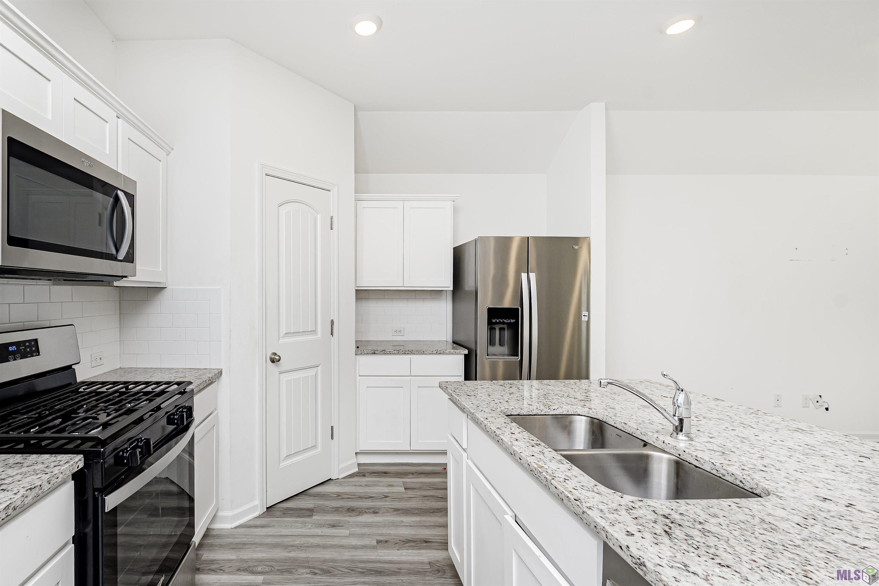 Homes for sale in Zachary, LA | 15820 Loussier Dr, Zachary, LA 70791 | MLS# BR2025015882