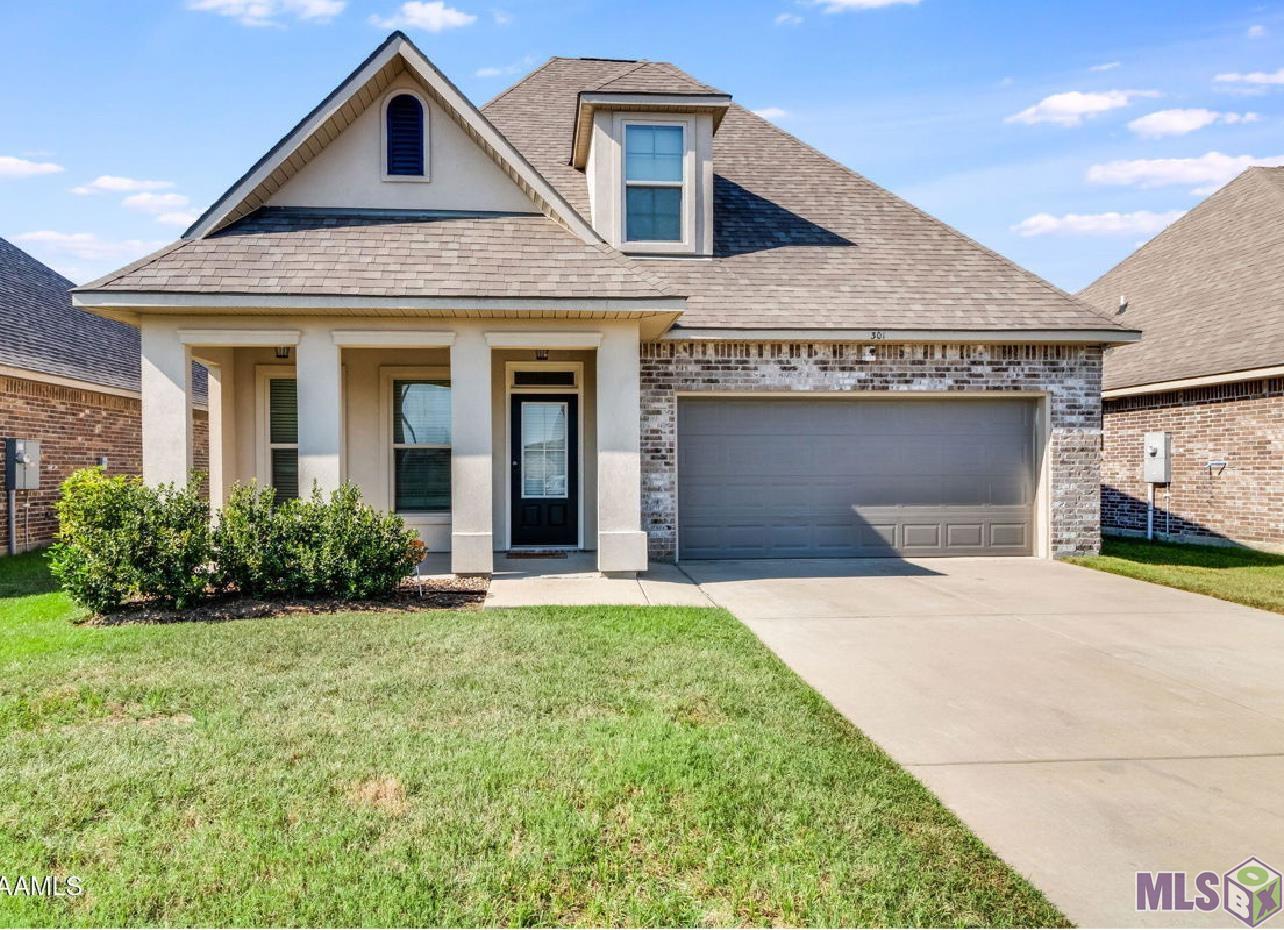 Homes for sale in Youngsville, LA | 301 Berg Court, Youngsville, LA 70592 | MLS# BR2025015928
