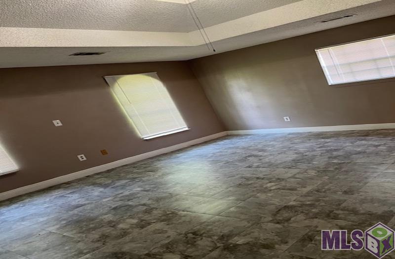 Homes for sale in Vacherie, LA | 3315 Baytree Ln, Vacherie, LA 70090 | MLS# BR2025015962