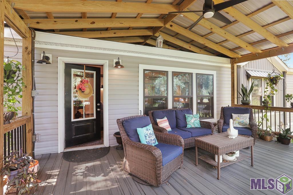 Homes for sale in Geismar, LA | 37553 New River Canal Rd, Geismar, LA 70734 | MLS# BR2025016036