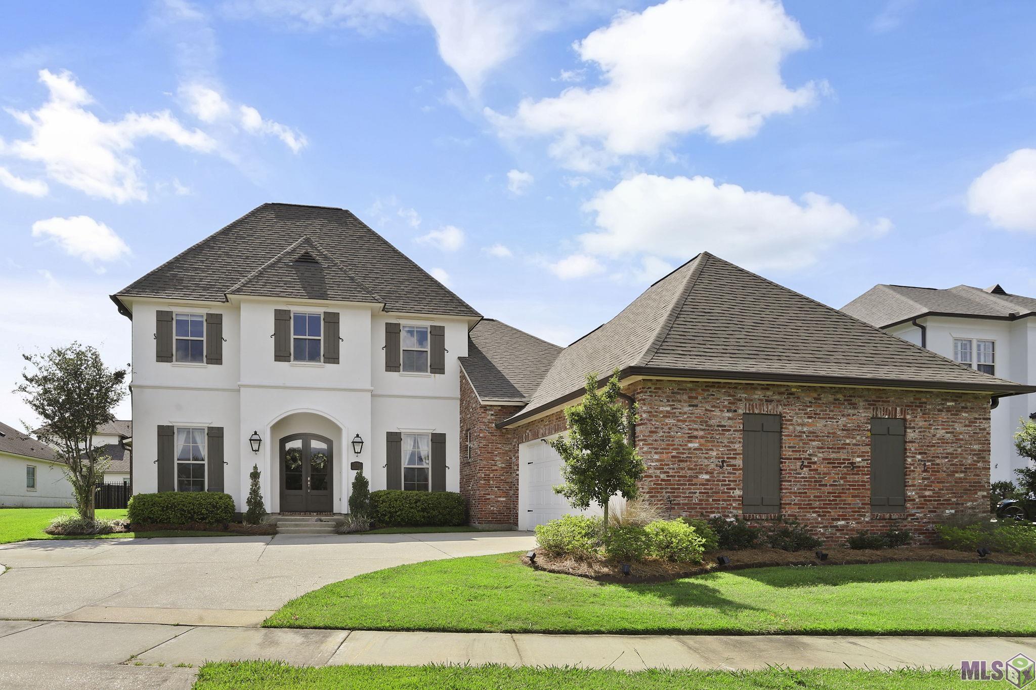 Homes for sale in Zachary, LA | 3730 Club View Ct, Zachary, LA 70791 | MLS# BR2025016040