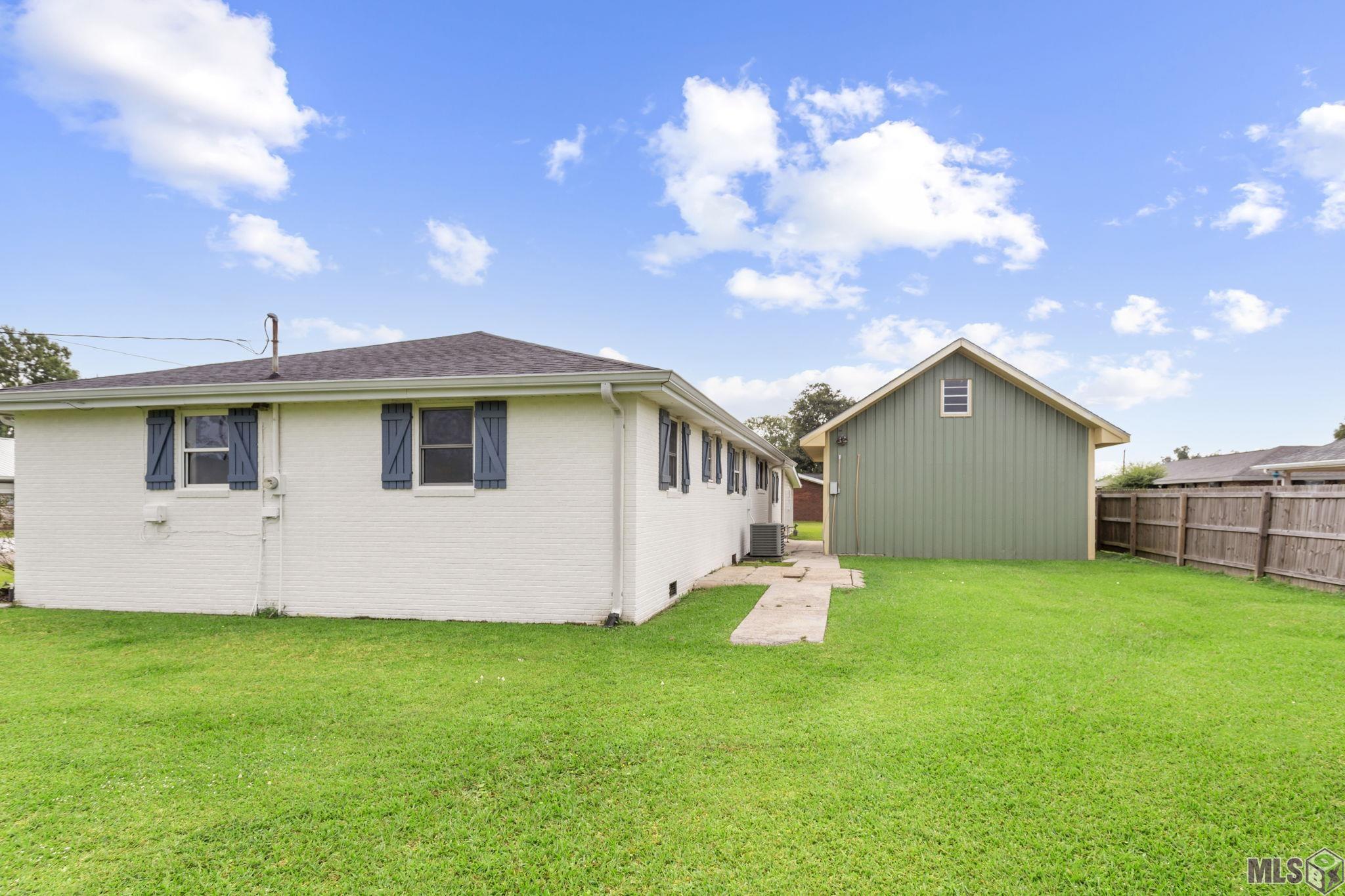 Homes for sale in Vacherie, LA | 13204 S Peach St, Vacherie, LA 70090 | MLS# BY2025016199