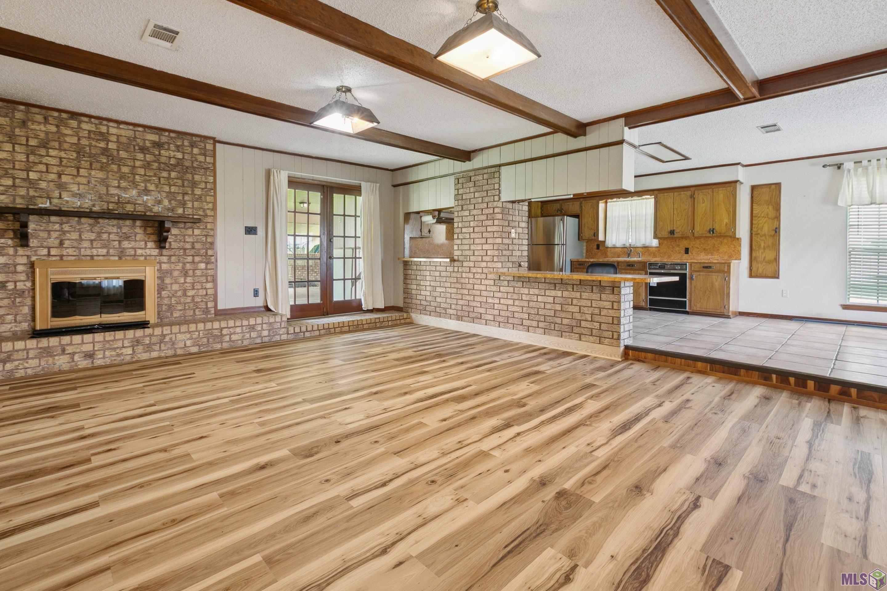 Homes for sale in Port Allen, LA | 2924 Nicholas St, Port Allen, LA 70767 | MLS# BR2025016590