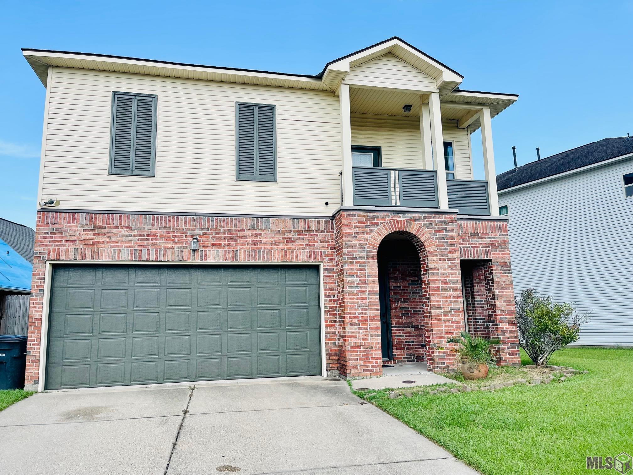 Homes for sale in Baton Rouge, LA | 13645 Stone Gate Dr, Baton Rouge, LA 70816 | MLS# BR2025016650