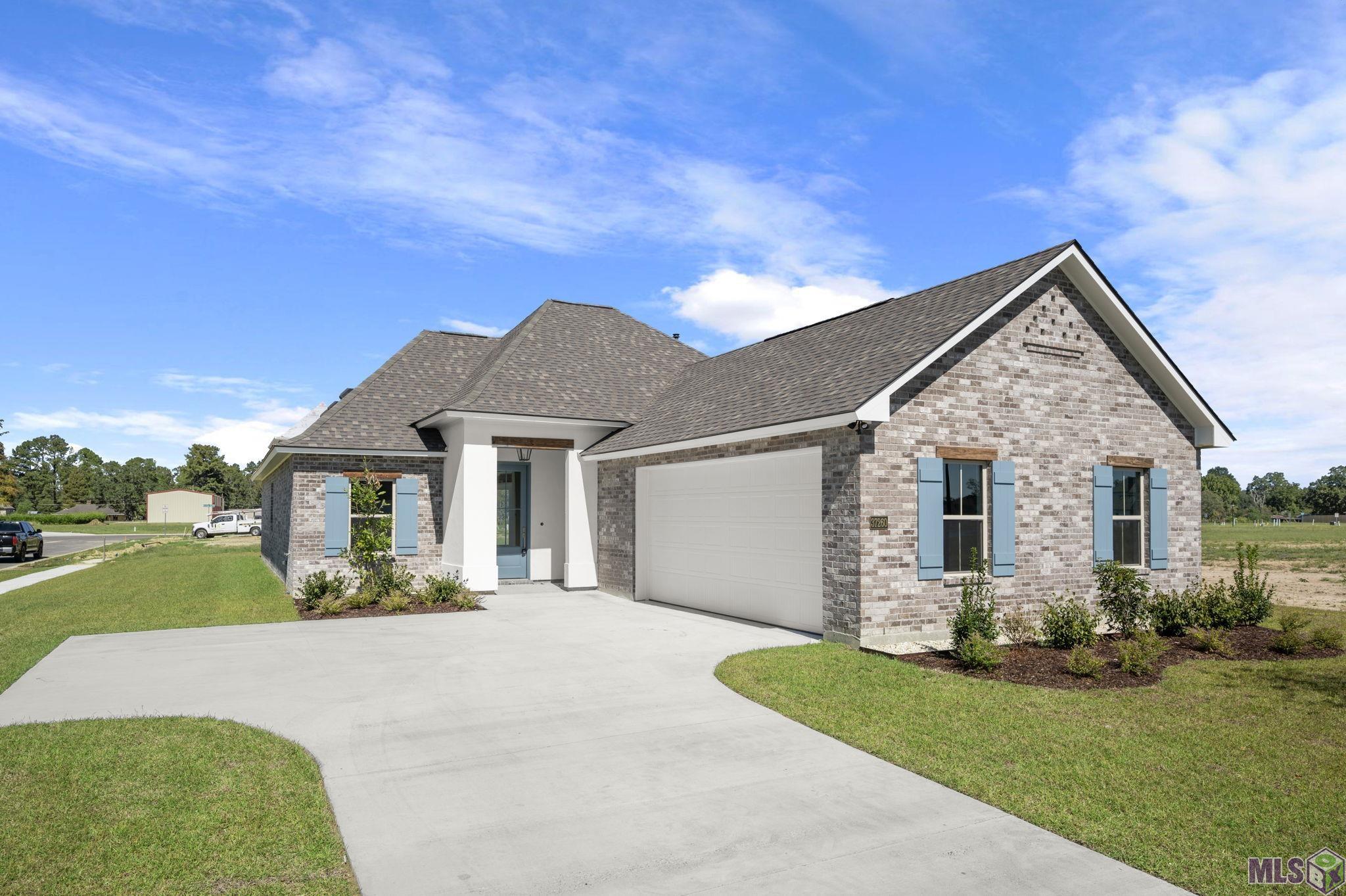 Homes for sale in Prairieville, LA | 37260 Dulcito Ave, Prairieville, LA 70769 | MLS# BR2025016701