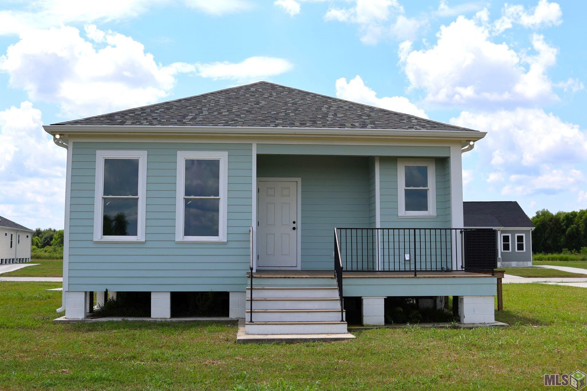 Homes for sale in Gray, LA | 623 Jean Charles Boulevard, Gray, LA 70359 | MLS# BY2025016753