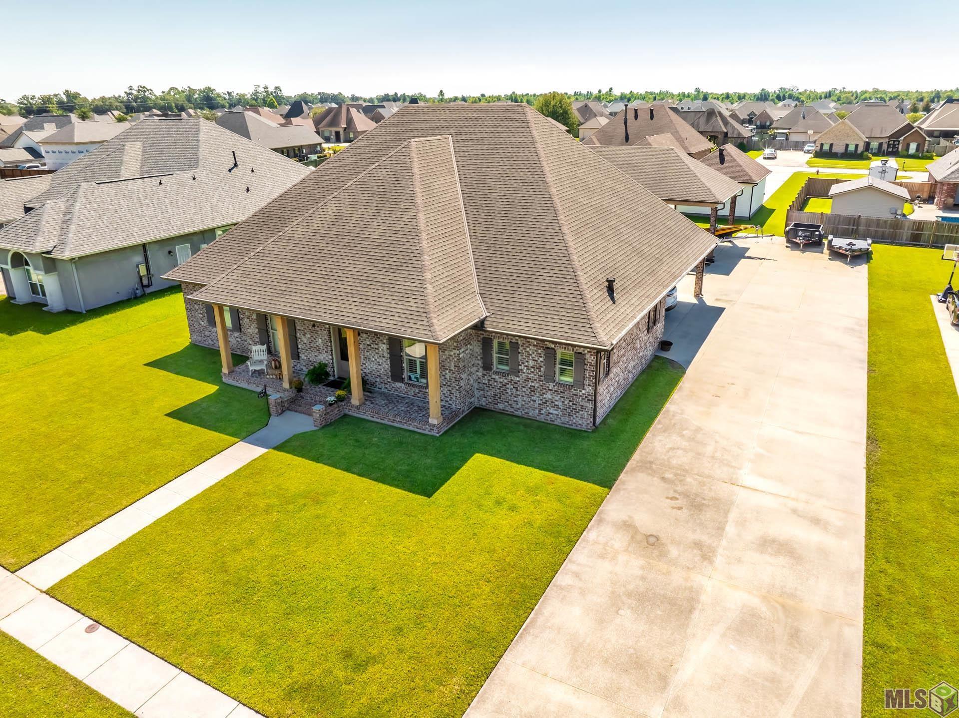 Homes for sale in Gray, LA | 251 Beulah Louise Dr, Gray, LA 70359 | MLS# BY2025016763