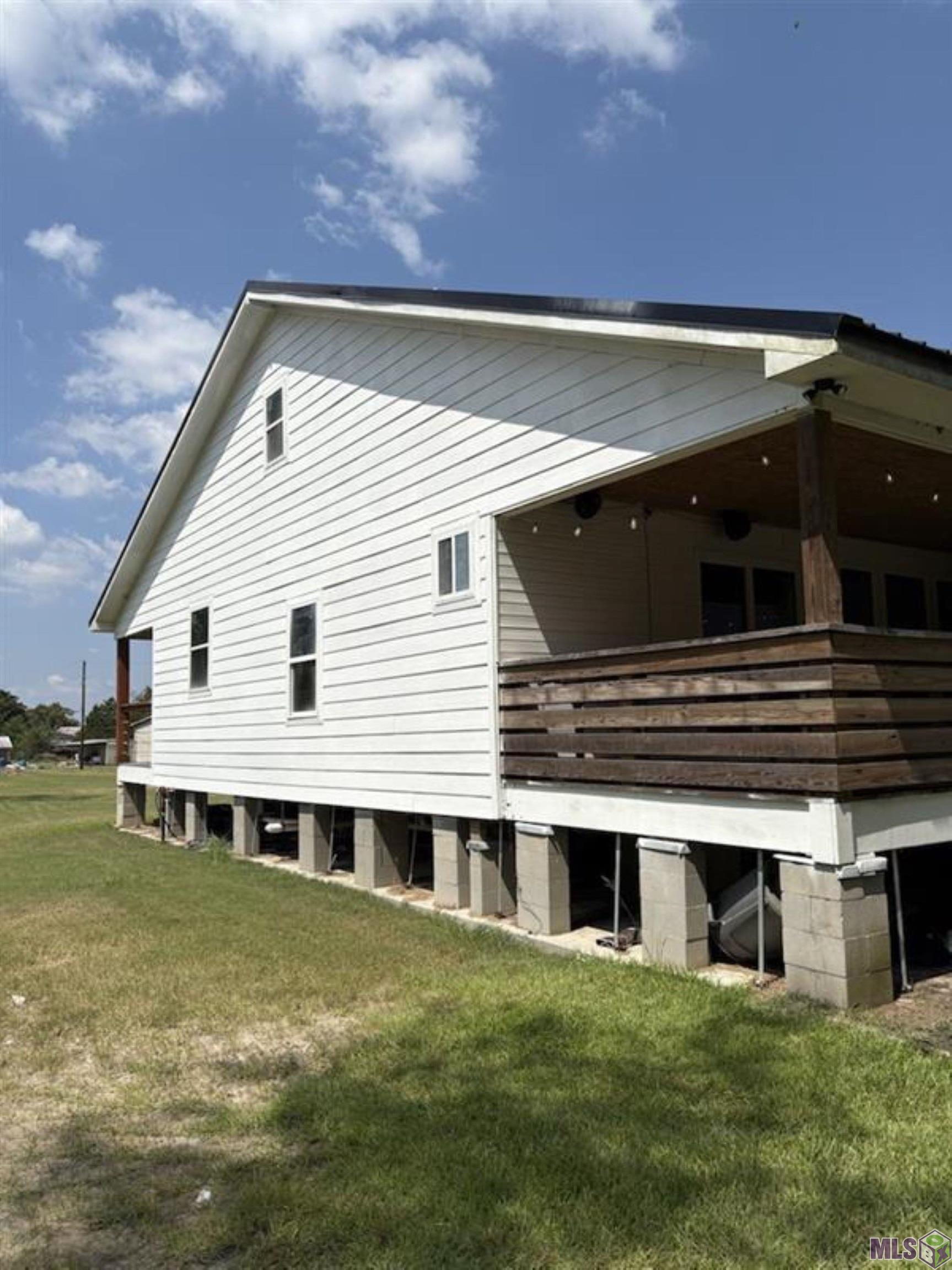 Homes for sale in Pierre Part, LA | 115 Davis North Bay Road, Pierre Part, LA 70339 | MLS# BR2025016893