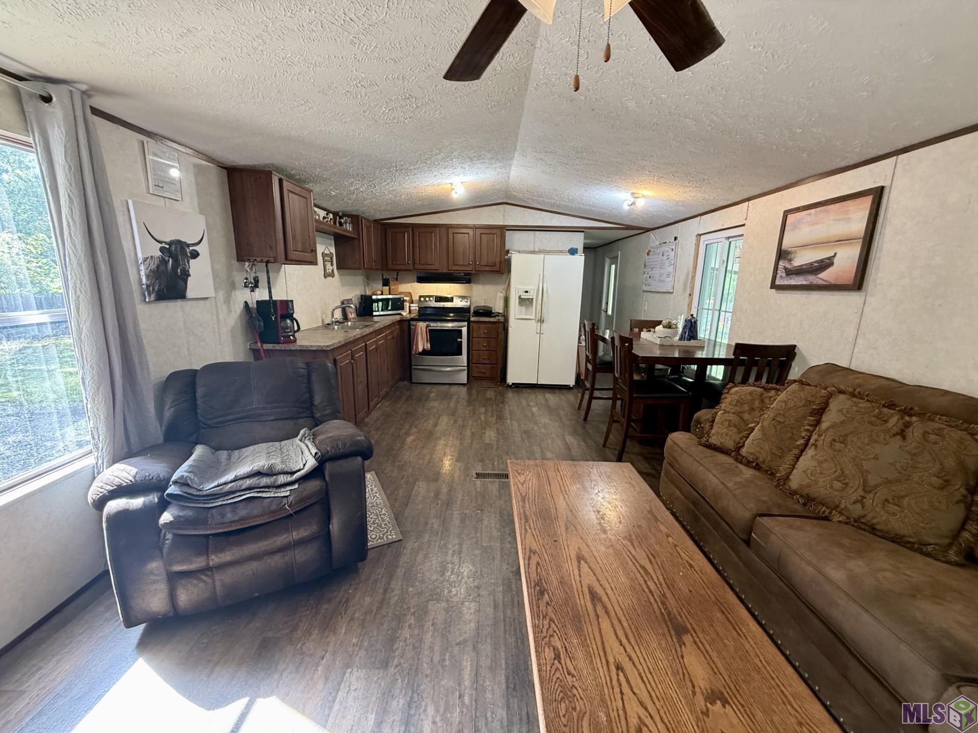 Homes for sale in Denham Springs, LA | 7374 Chambers Ln, Denham Springs, LA 70726 | MLS# BR2025016923