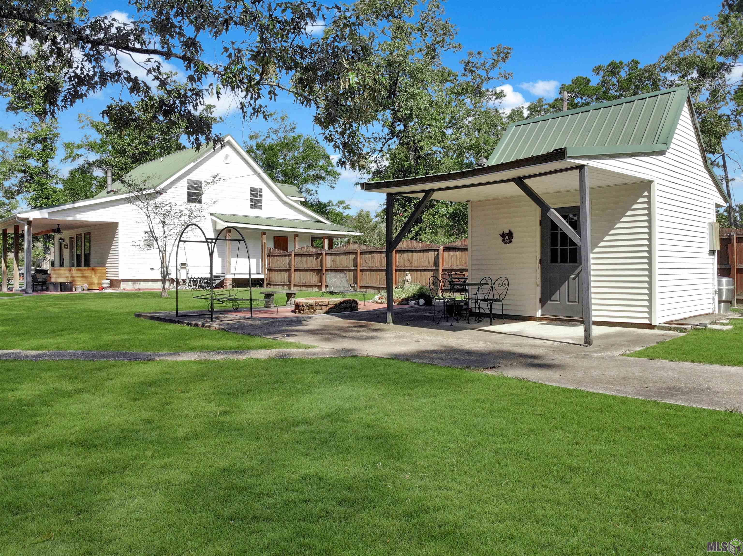 Homes for sale in Holden, LA | 24744 La Hwy 42, Holden, LA 70744 | MLS# BR2025017133