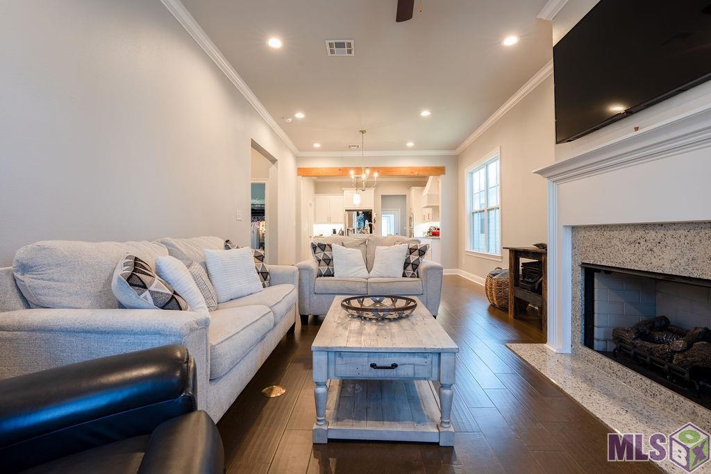 Homes for sale in Thibodaux, LA | 172 Royal Oak Boulevard, Thibodaux, LA 70301 | MLS# BY2025017175