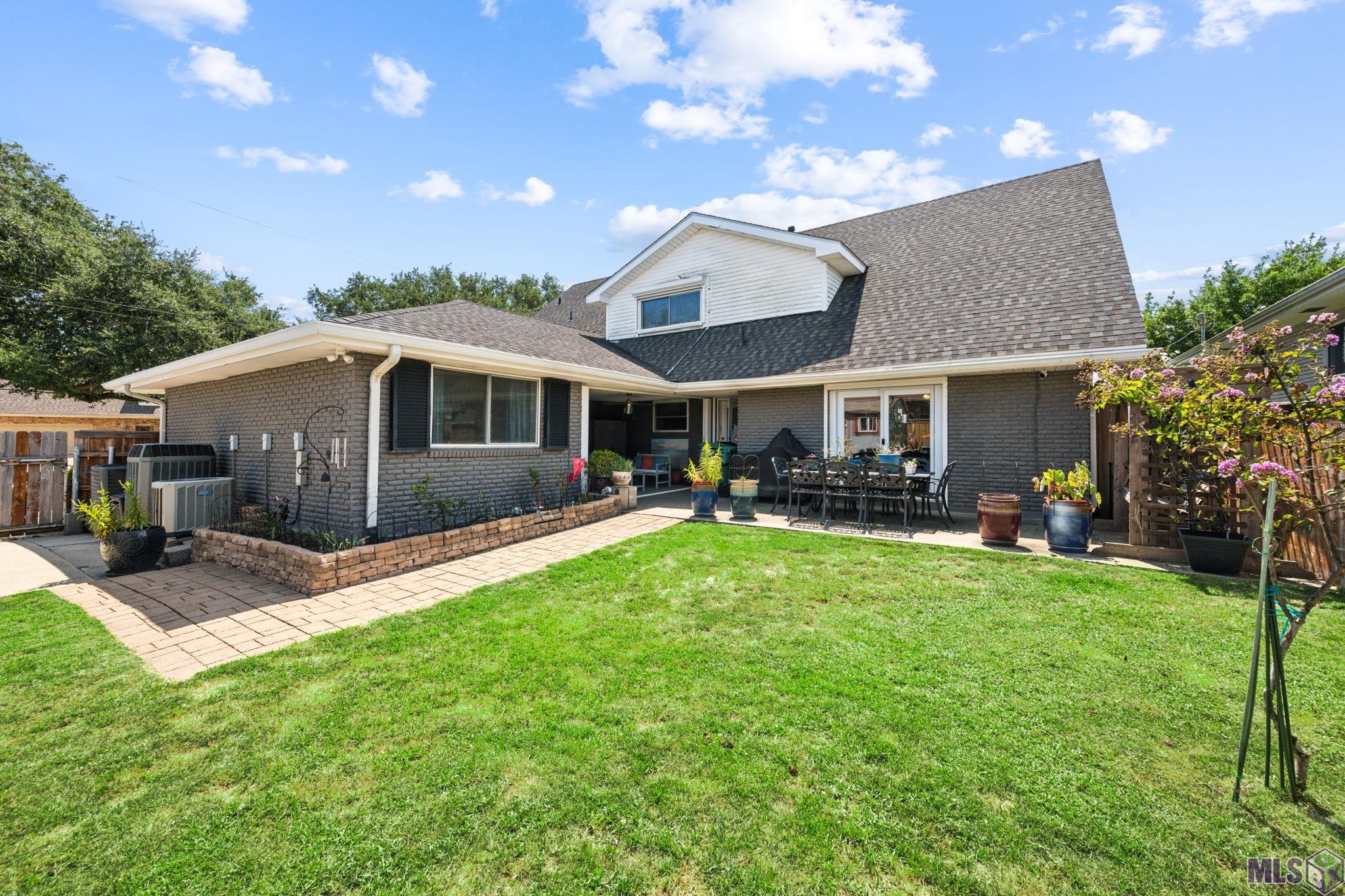 Homes for sale in Metairie, LA | 5001 Avron Dr, Metairie, LA 70006 | MLS# BR2025017265