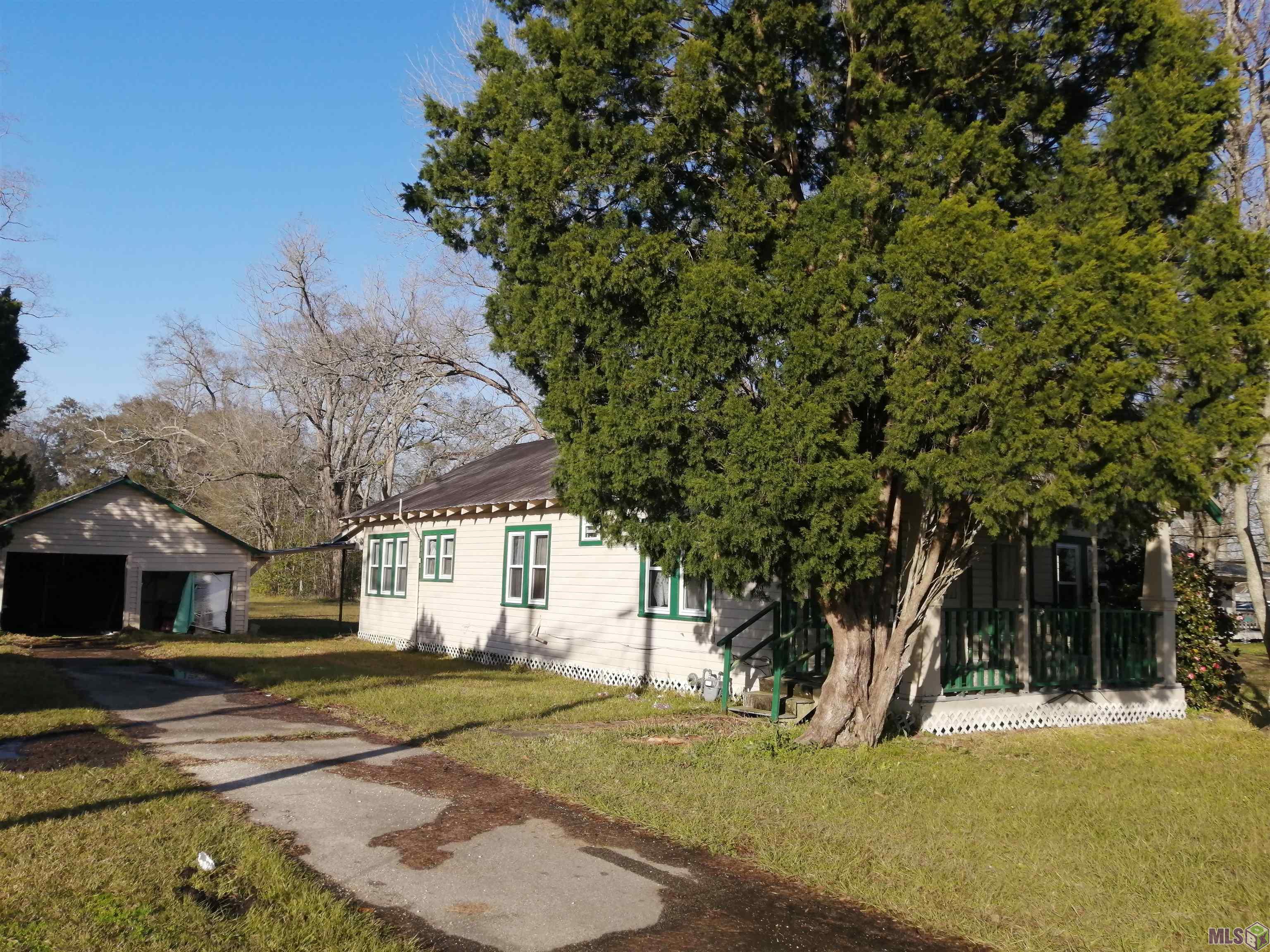 Homes for sale in Gonzales, LA | 834 W Cornerview St, Gonzales, LA 70737 | MLS# BR2025017539