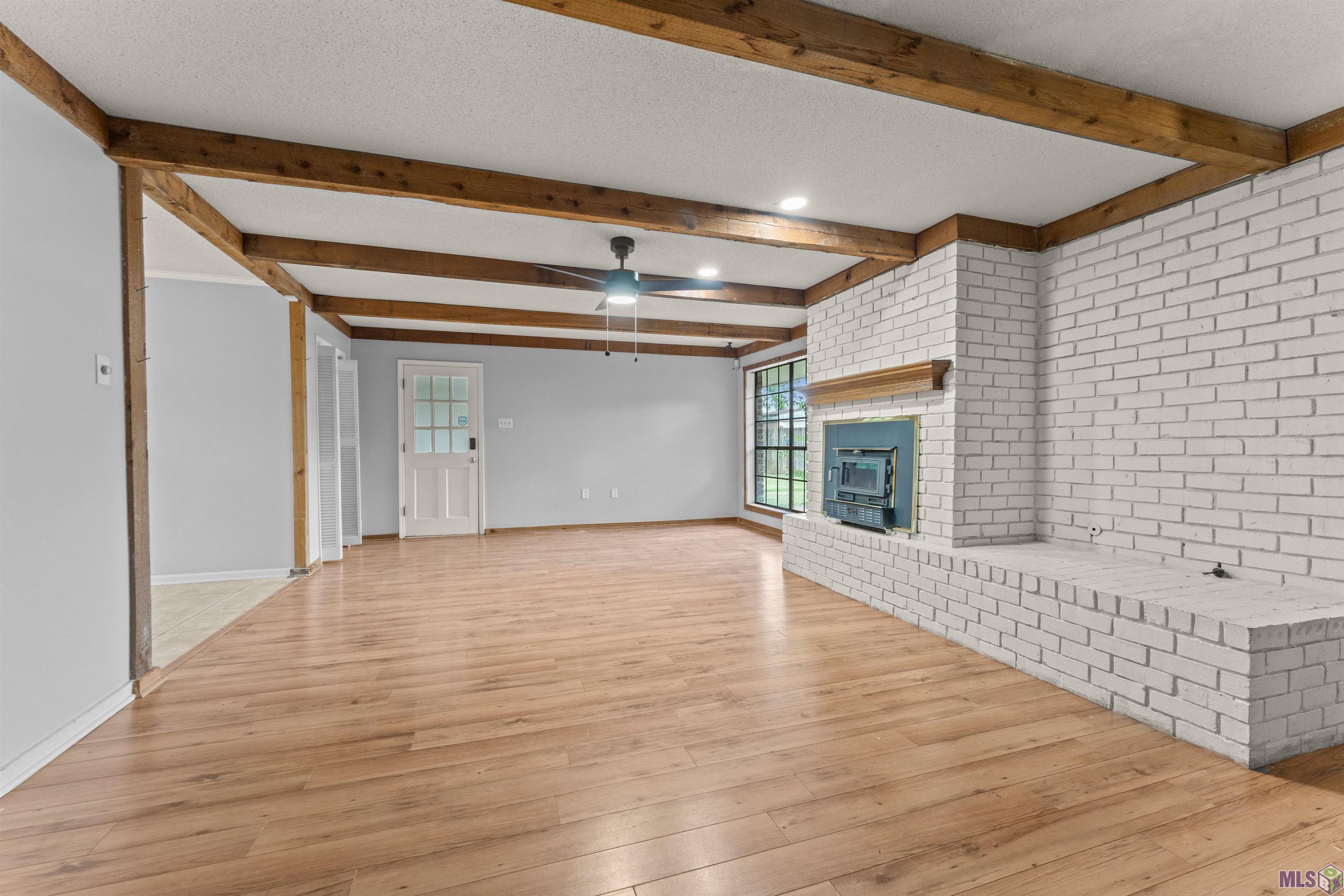 Homes for sale in Baton Rouge, LA | 8044 President Dr, Baton Rouge, LA 70817 | MLS# BR2025017583