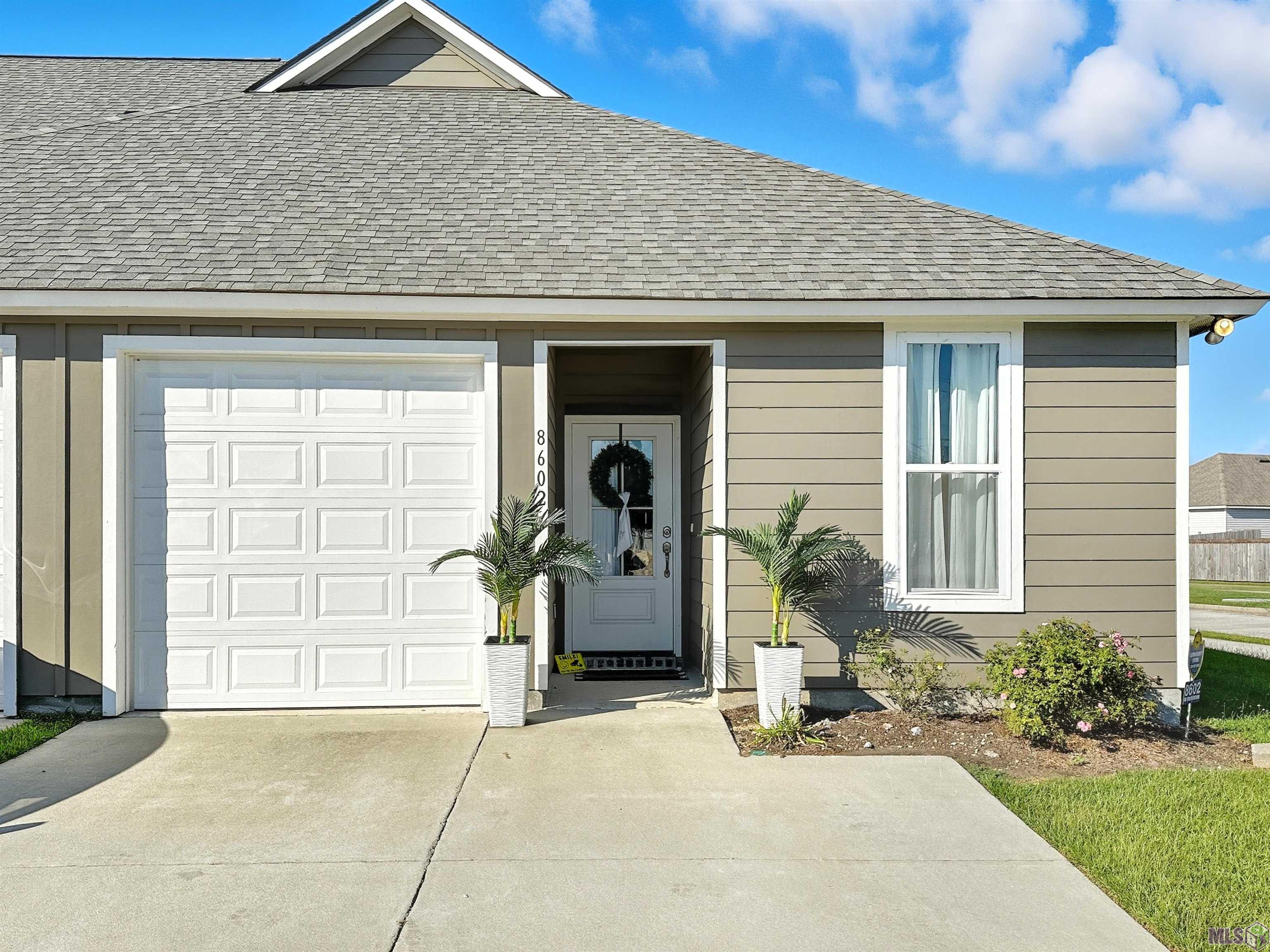 Homes for sale in Baton Rouge, LA | 8602 Edgewater Dr, Baton Rouge, LA 70820 | MLS# BR2025017689