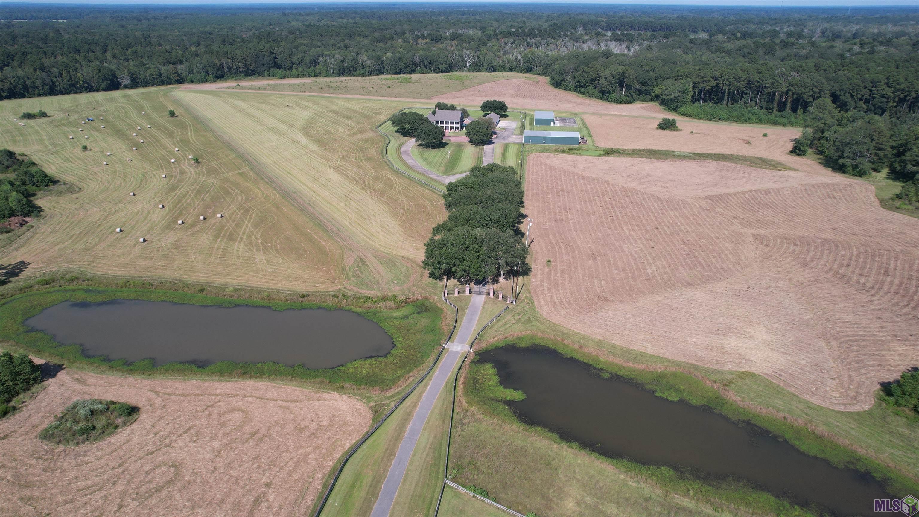 Homes for sale in Central, LA | 13251 Greenwell Springs Port Hudson Rd, Central, LA 70770 | MLS# BR2025017737