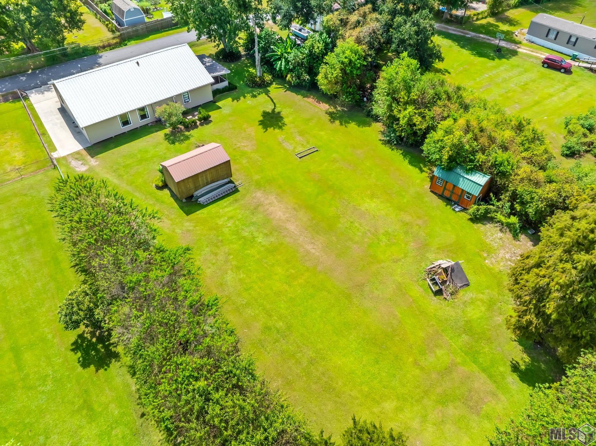 Homes for sale in Raceland, LA | 176 St Joseph St, Raceland, LA 70394 | MLS# BY2025017752