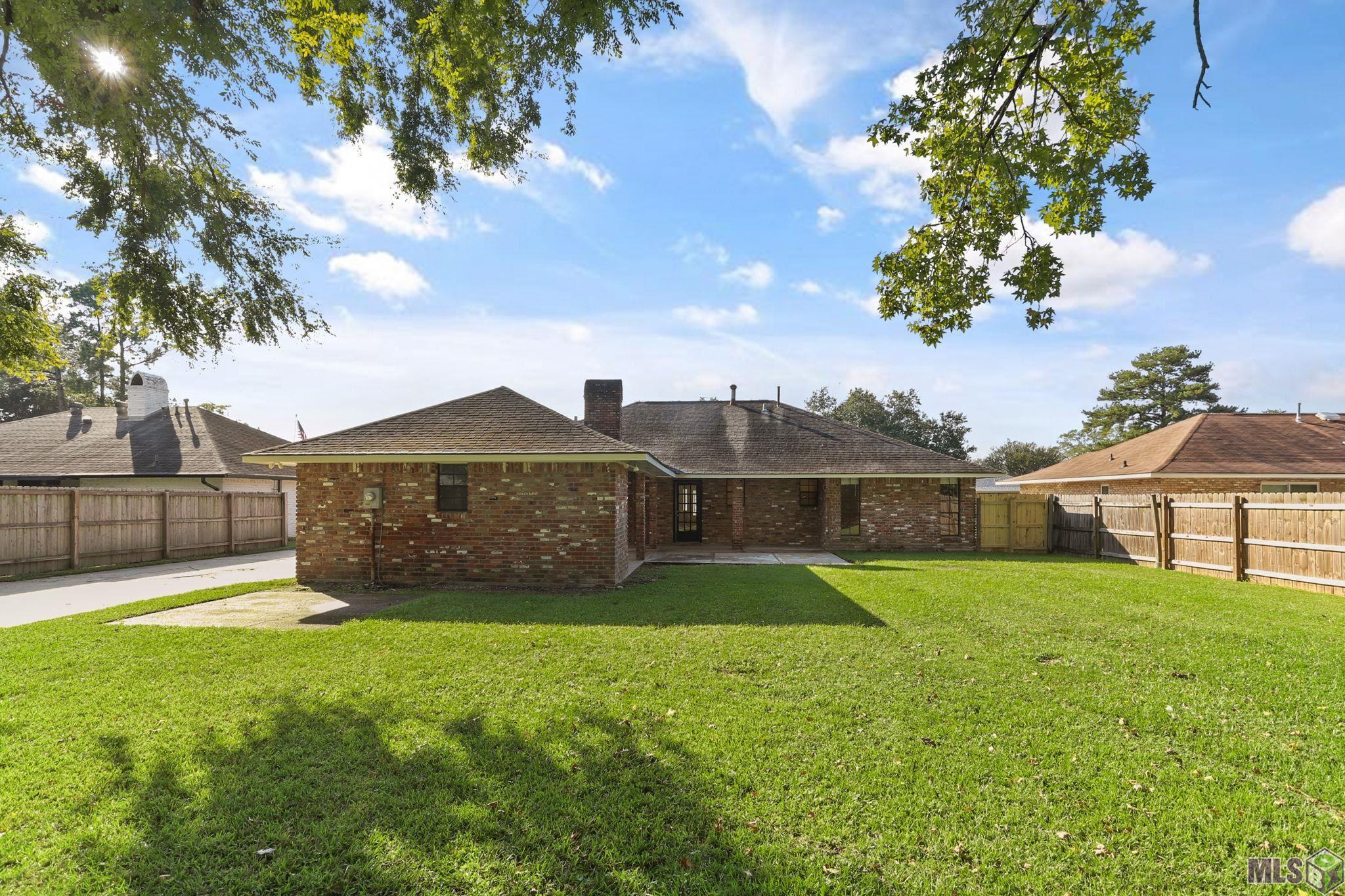 Homes for sale in St. George, LA | 1526 Rue Crozat, St. George, LA 70810 | MLS# BR2025017778