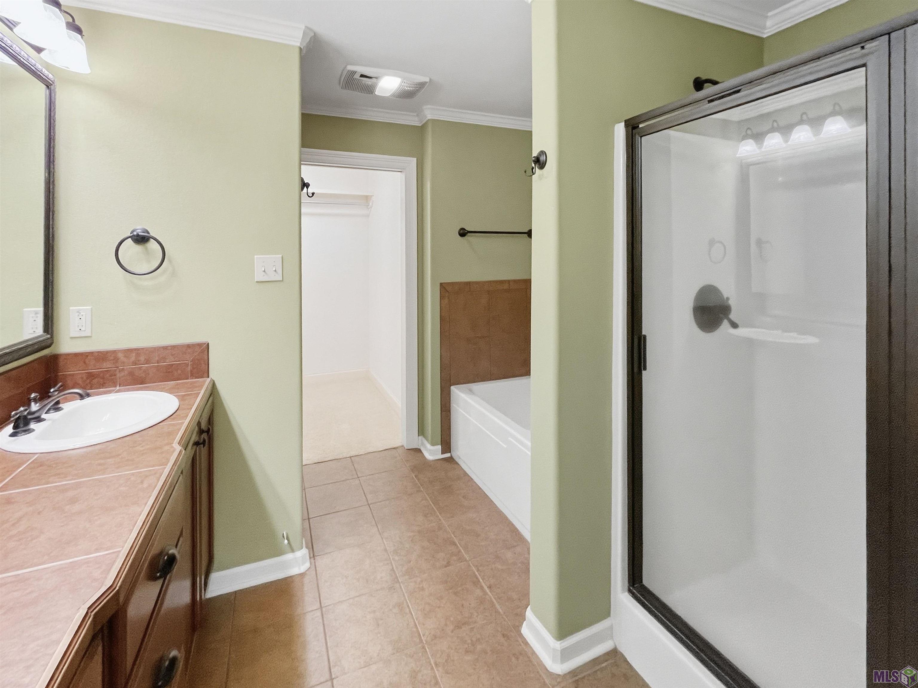 Homes for sale in Baton Rouge, LA | 7111 Village Charmant #94, Baton Rouge, LA 70809 | MLS# BR2025017808