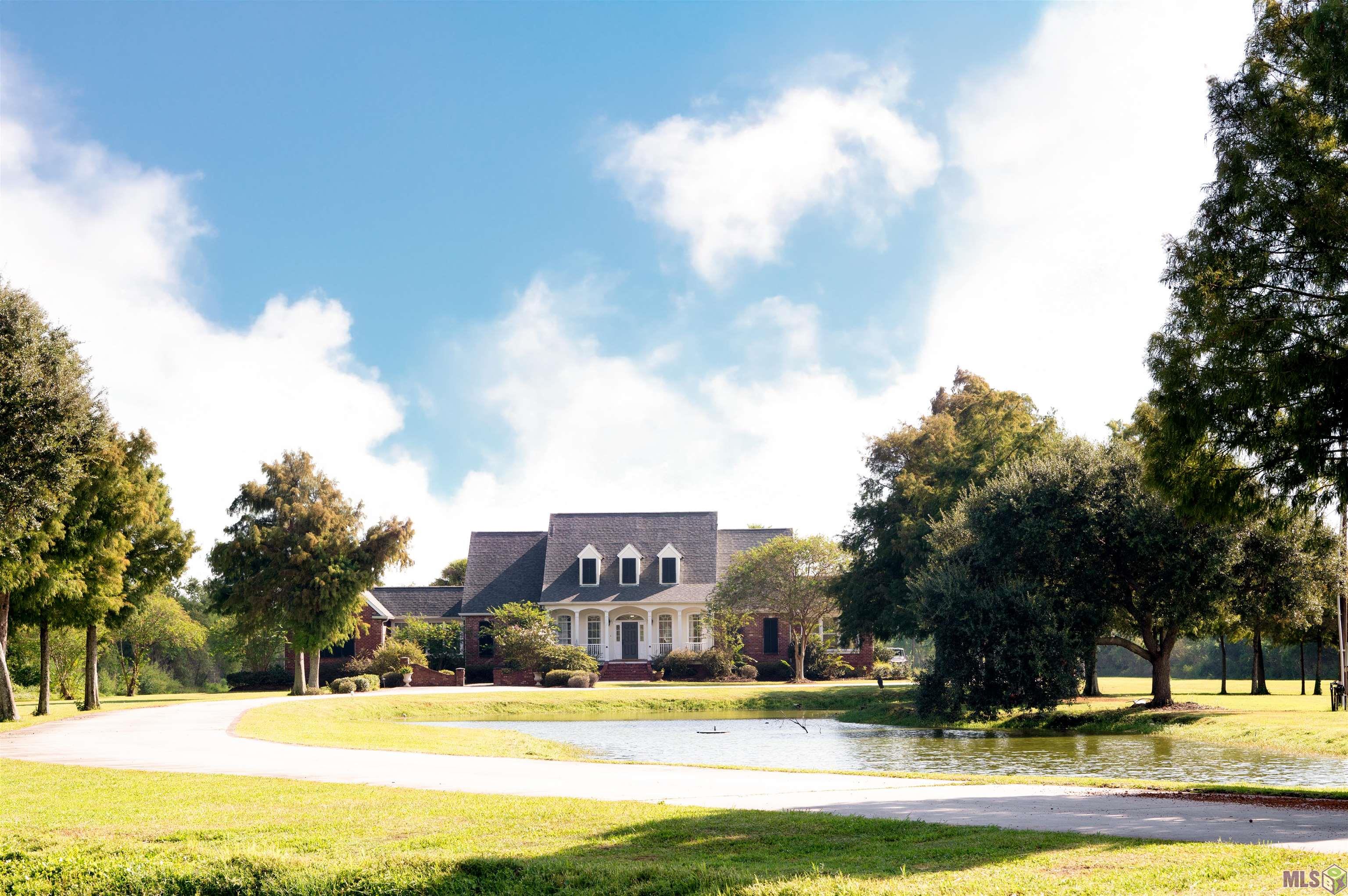 Homes for sale in Galliano, LA | 17609 La Hwy 3235, Galliano, LA 70354 | MLS# BY2025018045