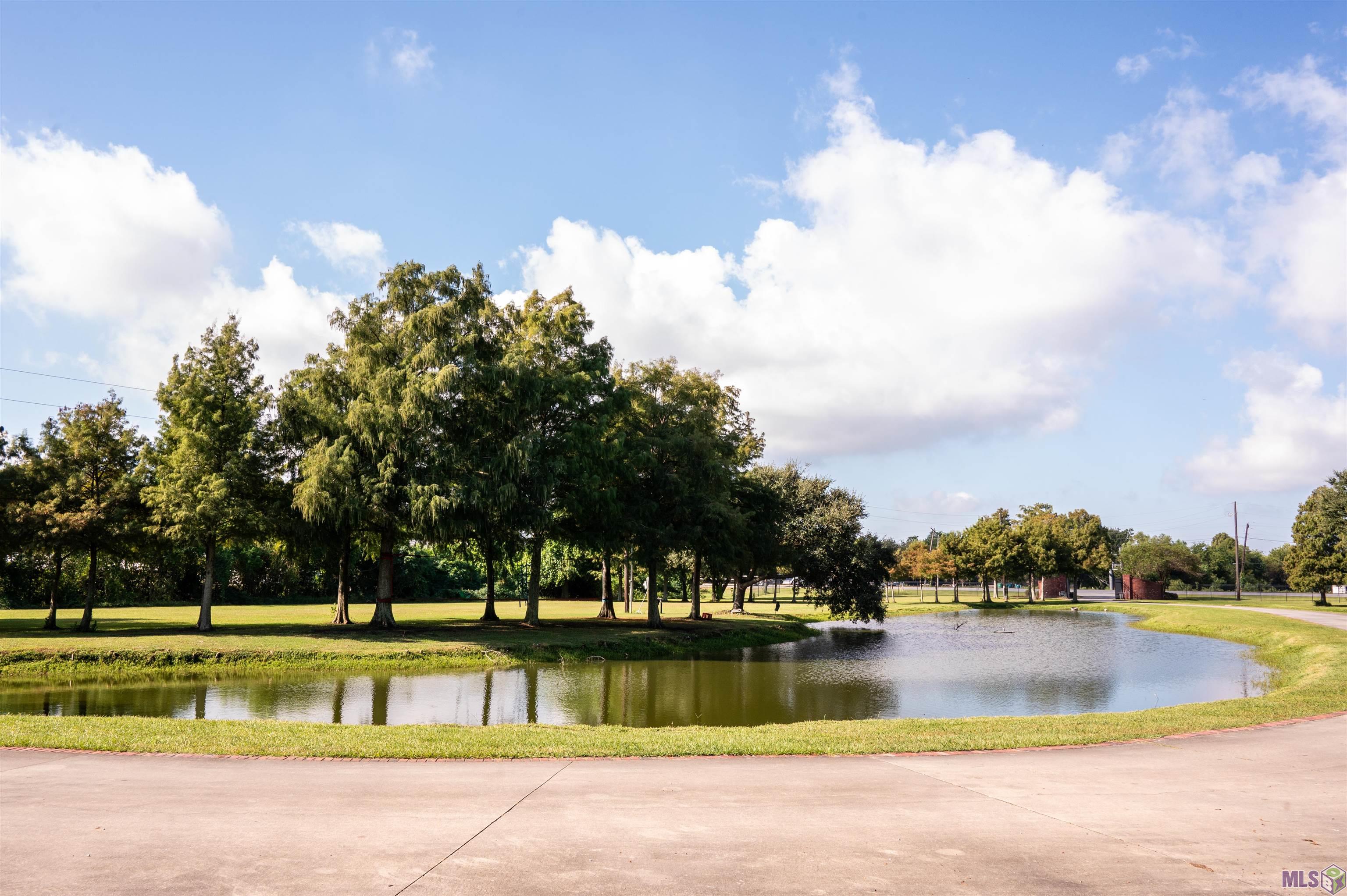 Homes for sale in Galliano, LA | 17609 La Hwy 3235, Galliano, LA 70354 | MLS# BY2025018045