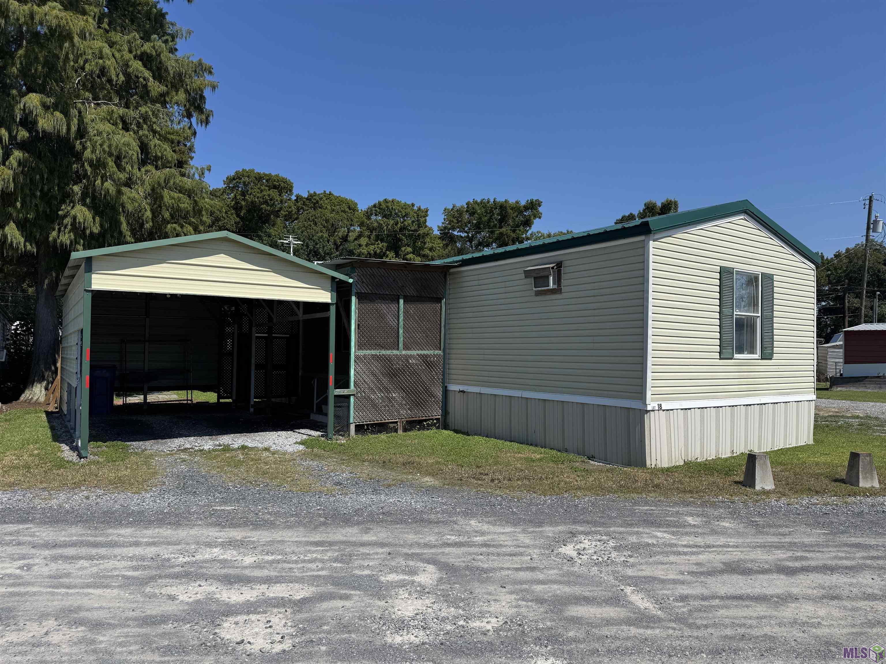 Homes for sale in Berwick, LA | 1915 River Rd #18, Berwick, LA 70342 | MLS# BY2025018068