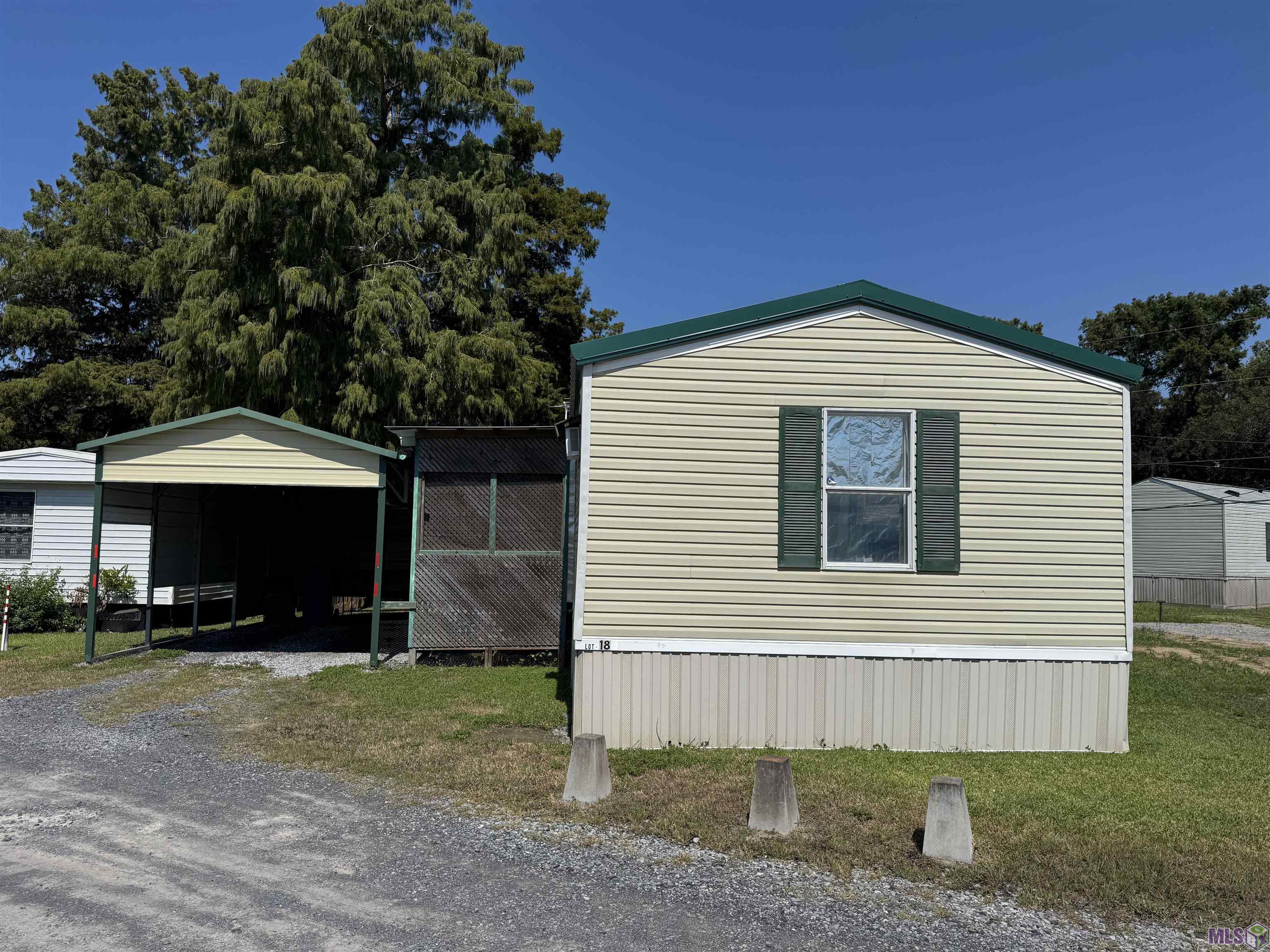 Homes for sale in Berwick, LA | 1915 River Rd #18, Berwick, LA 70342 | MLS# BY2025018068