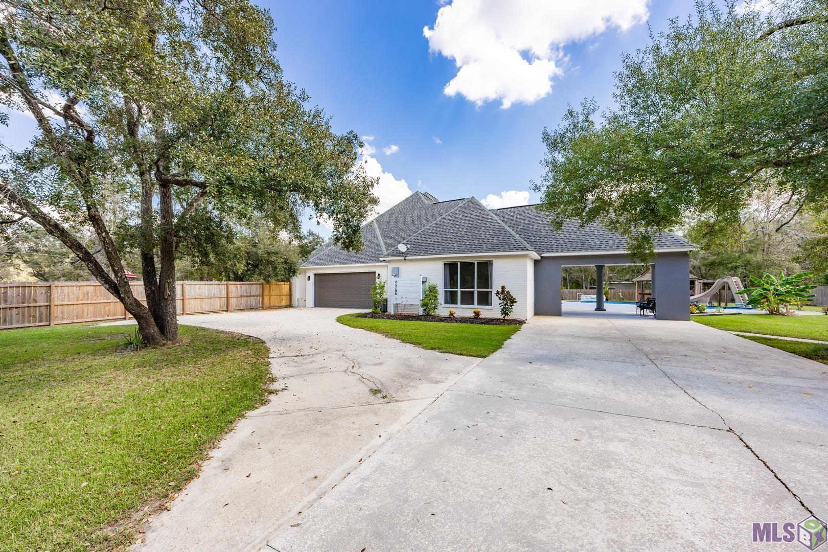 Homes for sale in Holden, LA | 25798 La Hwy 42, Holden, LA 70744 | MLS# BR2025018231