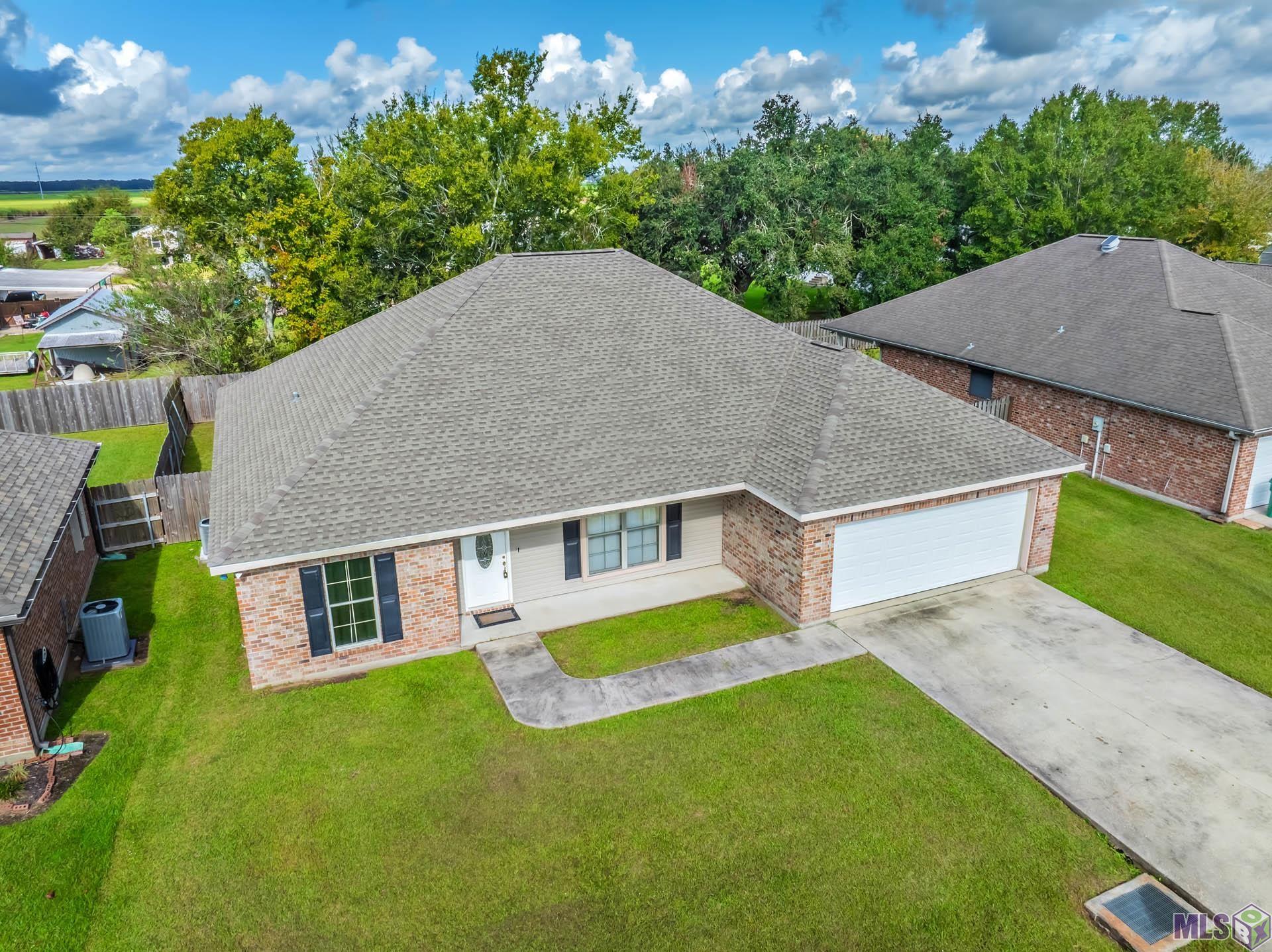 Homes for sale in Thibodaux, LA | 2492 Pineridge Street, Thibodaux, LA 70301 | MLS# BR2025018414