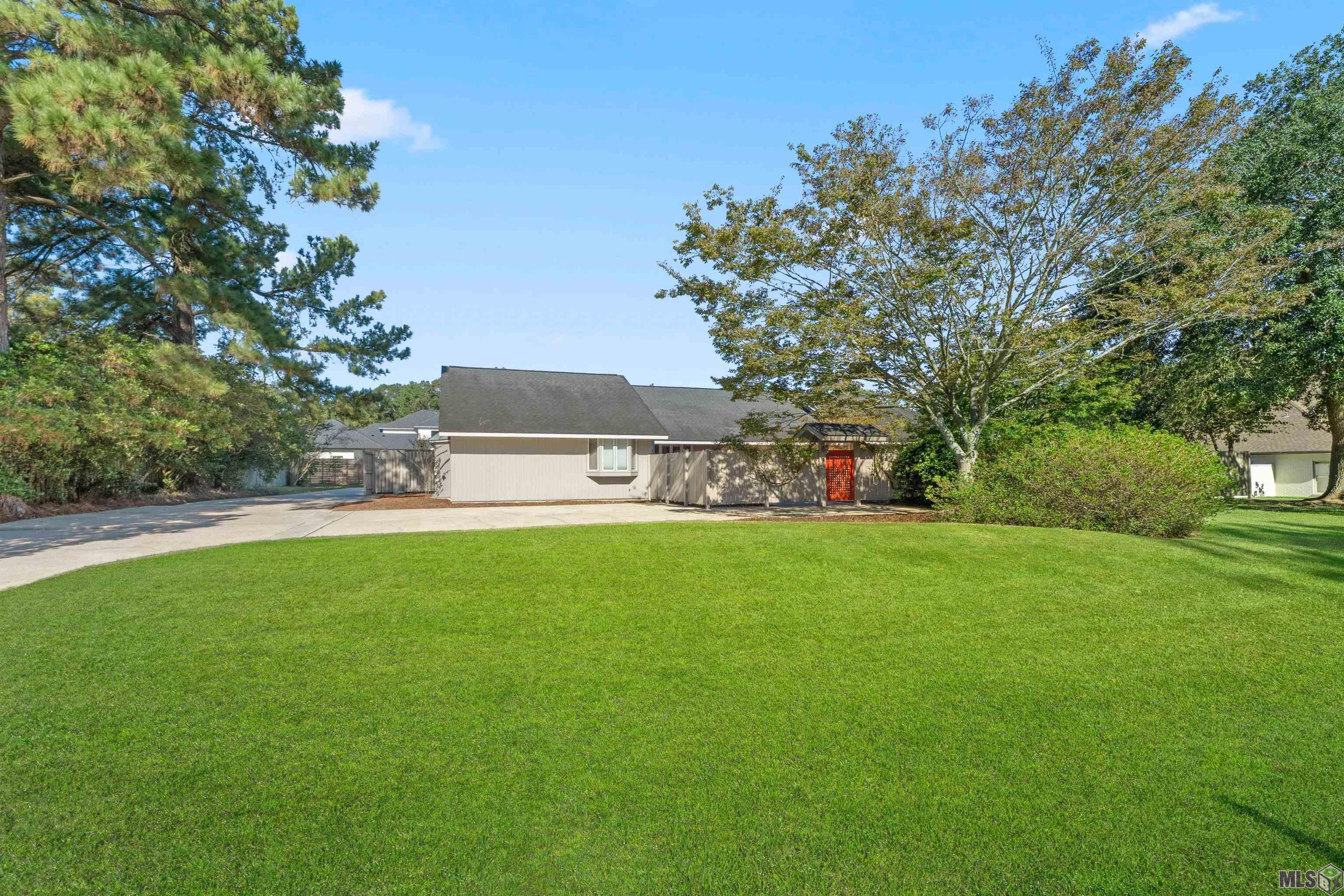 Homes for sale in St. George, LA | 8138 Oakbrook Dr, St. George, LA 70810 | MLS# BR2025019089