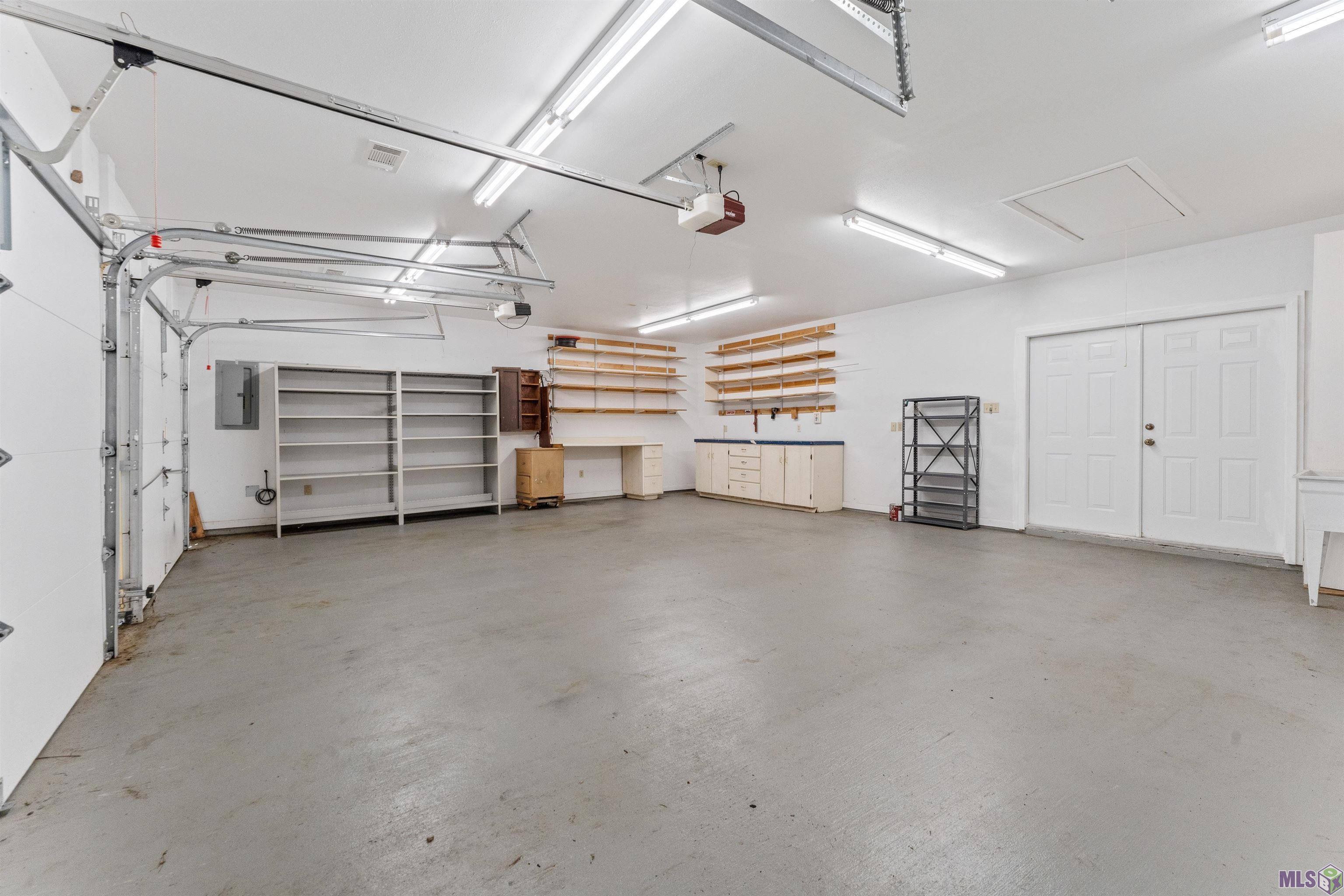 Homes for sale in St. George, LA | 8138 Oakbrook Dr, St. George, LA 70810 | MLS# BR2025019089