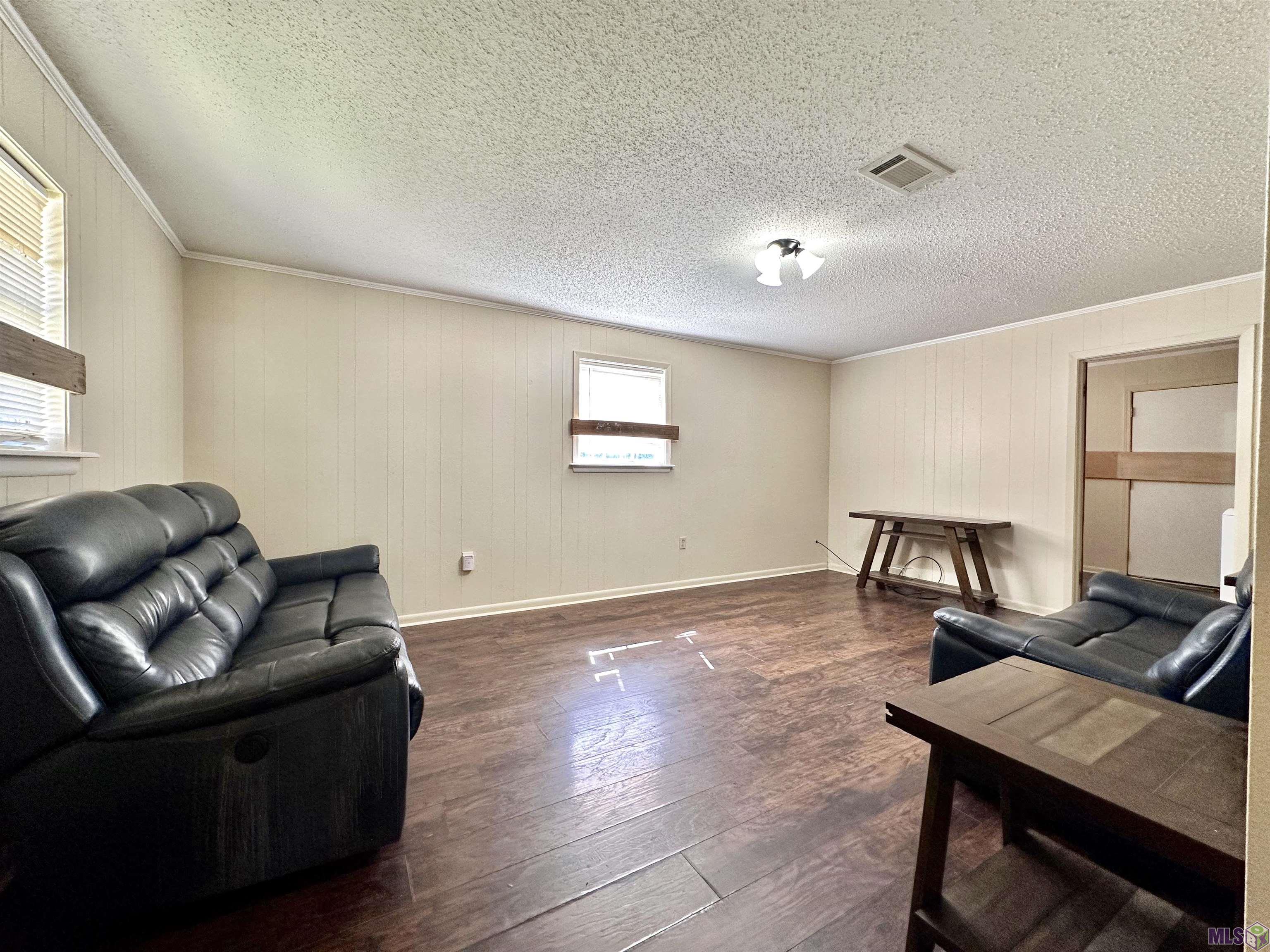 Homes for sale in Laplace, LA | 324 Elmwood Dr, Laplace, LA 70068 | MLS# BR2025019197