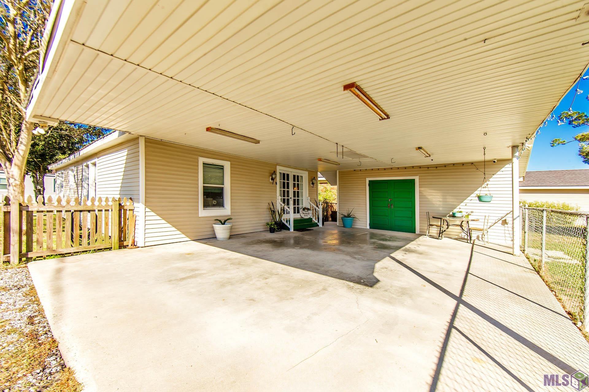 Homes for sale in Thibodaux, LA | 1831 Himalaya Ave, Thibodaux, LA 70301 | MLS# BY2025019295