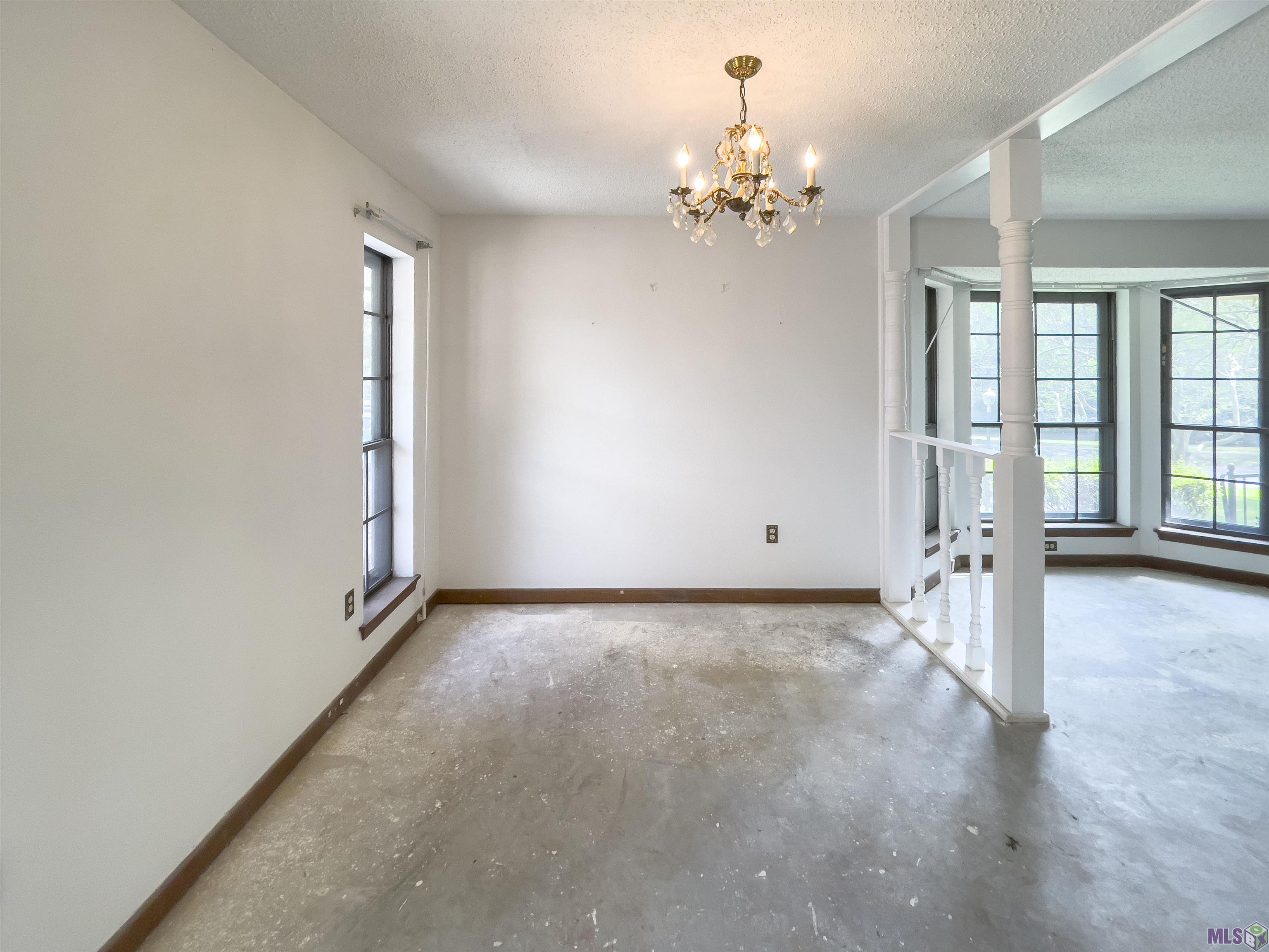 Homes for sale in Baton Rouge, LA | 617 Carriage Way, Baton Rouge, LA 70808 | MLS# BR2025019343