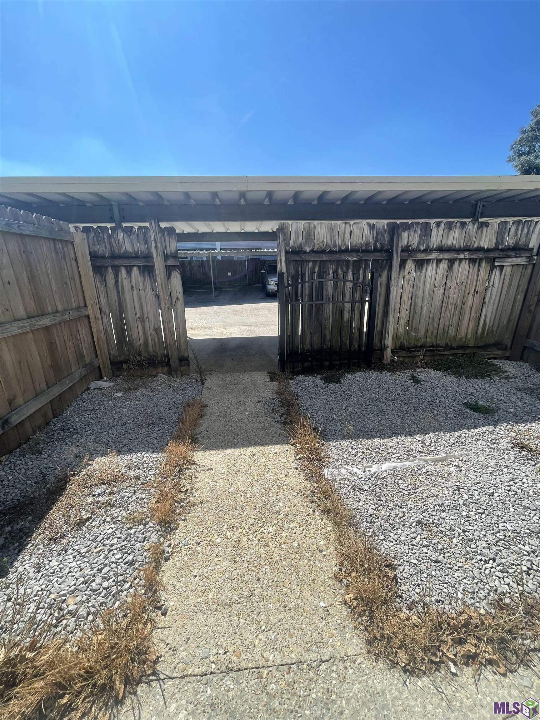 Homes for sale in Baton Rouge, LA | 1763 Blvd De Province #C, Baton Rouge, LA 70816 | MLS# BR2025019416