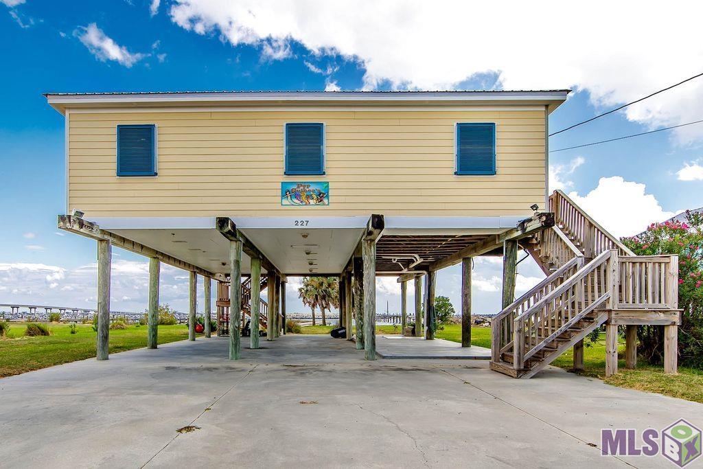 Homes for sale in Grand Isle, LA | 227 West Central Avenue, Grand Isle, LA 70358 | MLS# BY2025019450
