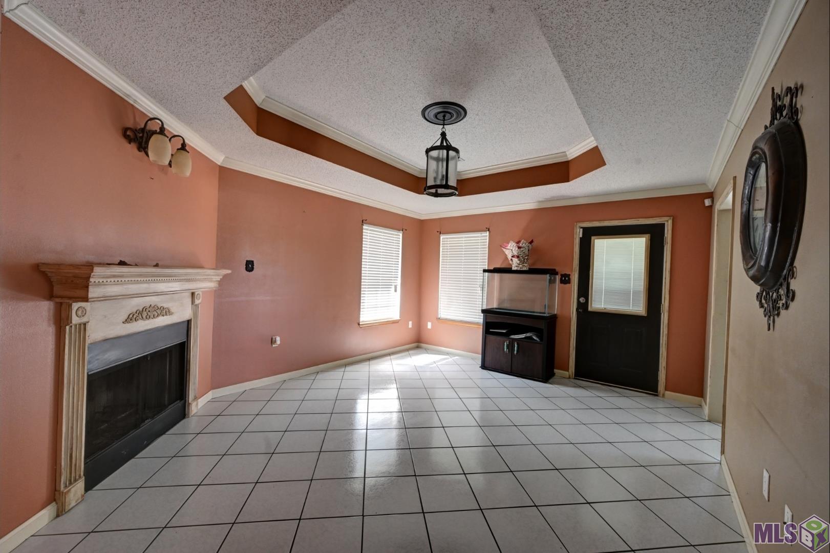 Homes for sale in Schriever, LA | 108 Deer Run Dr, Schriever, LA 70395 | MLS# BY2025019506