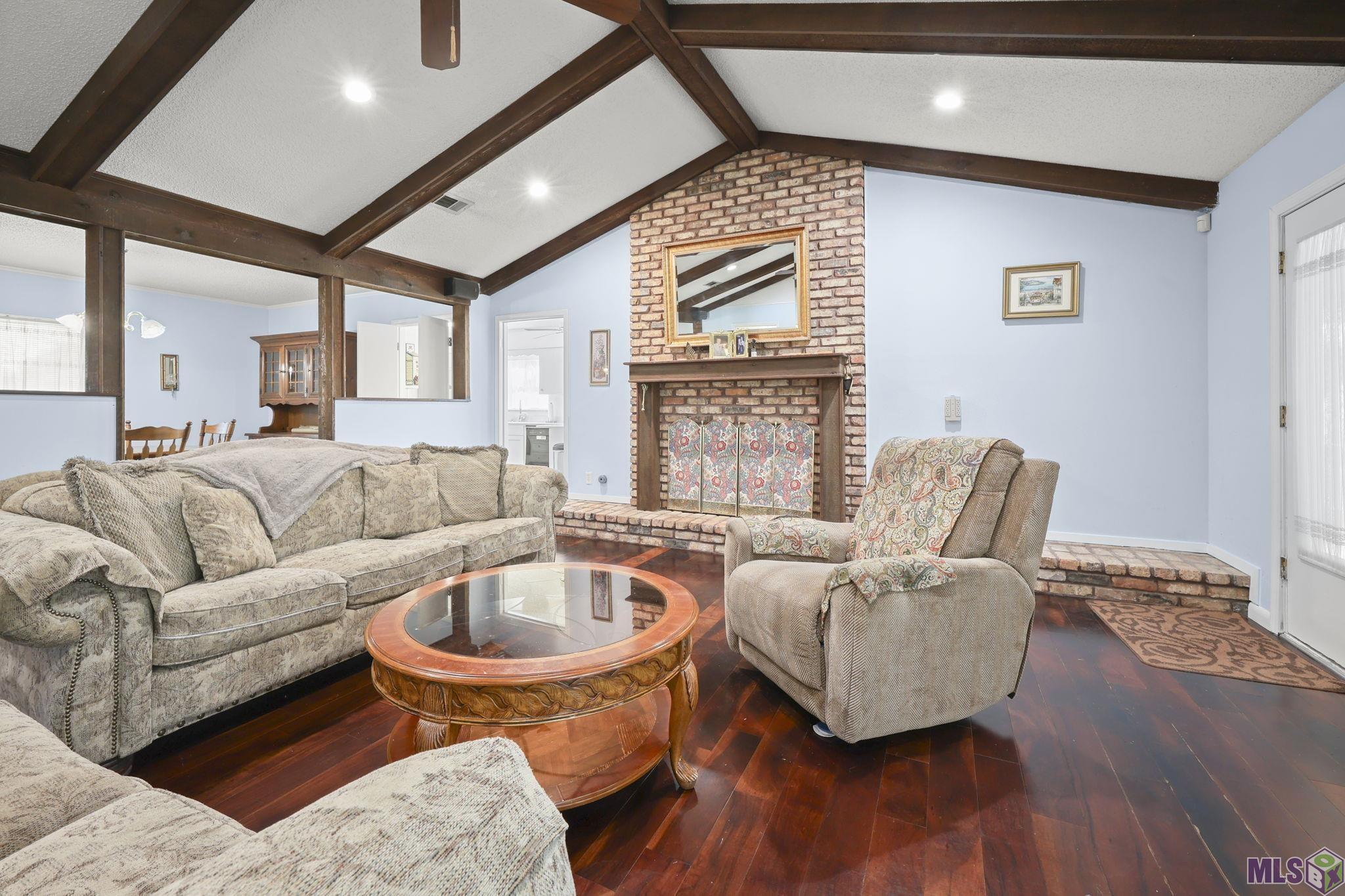 Homes for sale in Baton Rouge, LA | 4103 Kilkenny Dr, Baton Rouge, LA 70814 | MLS# BR2025019534