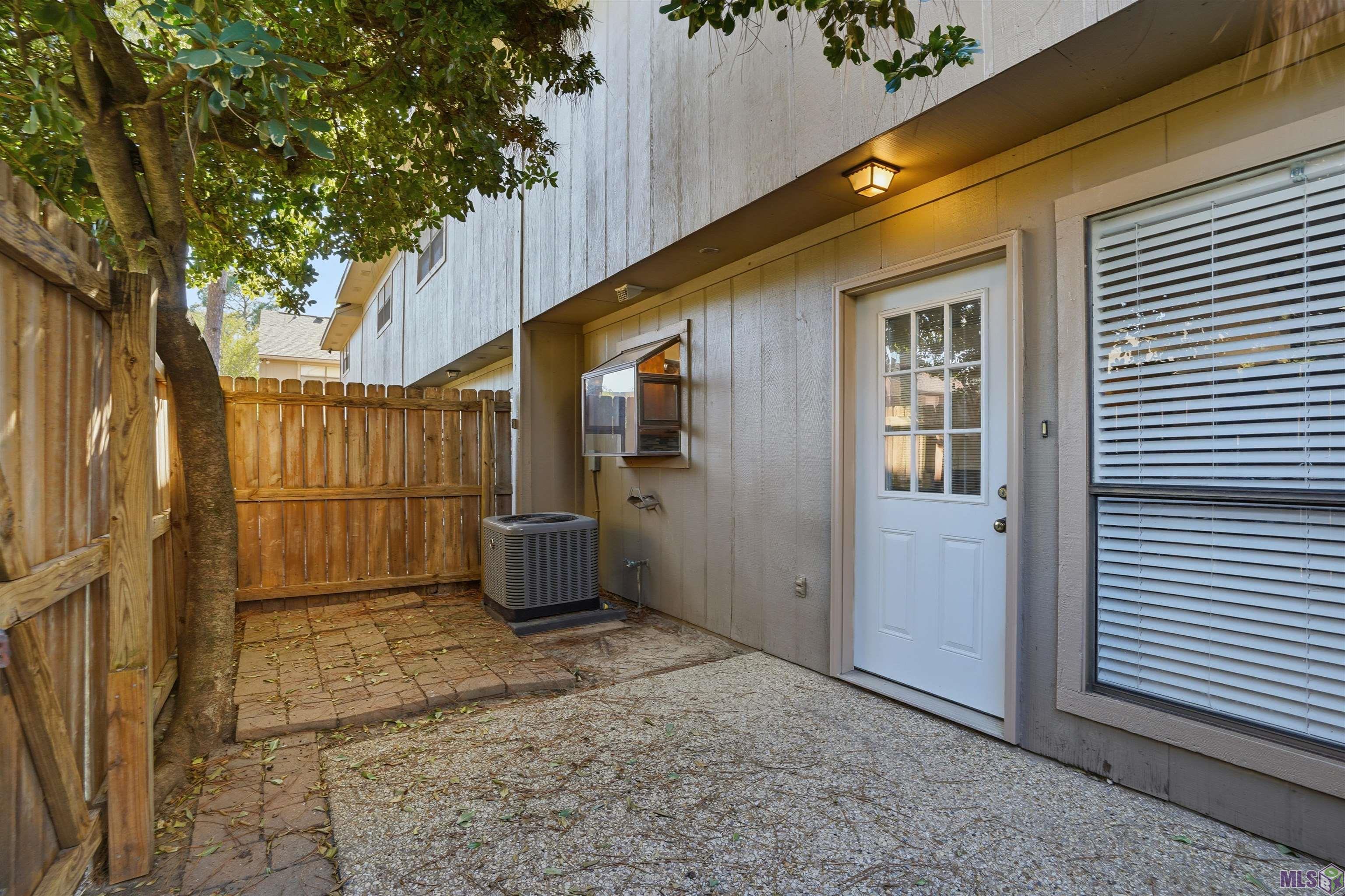 Homes for sale in Baton Rouge, LA | 951 Ridgepoint Ct #3-A, Baton Rouge, LA 70810 | MLS# BR2025019563