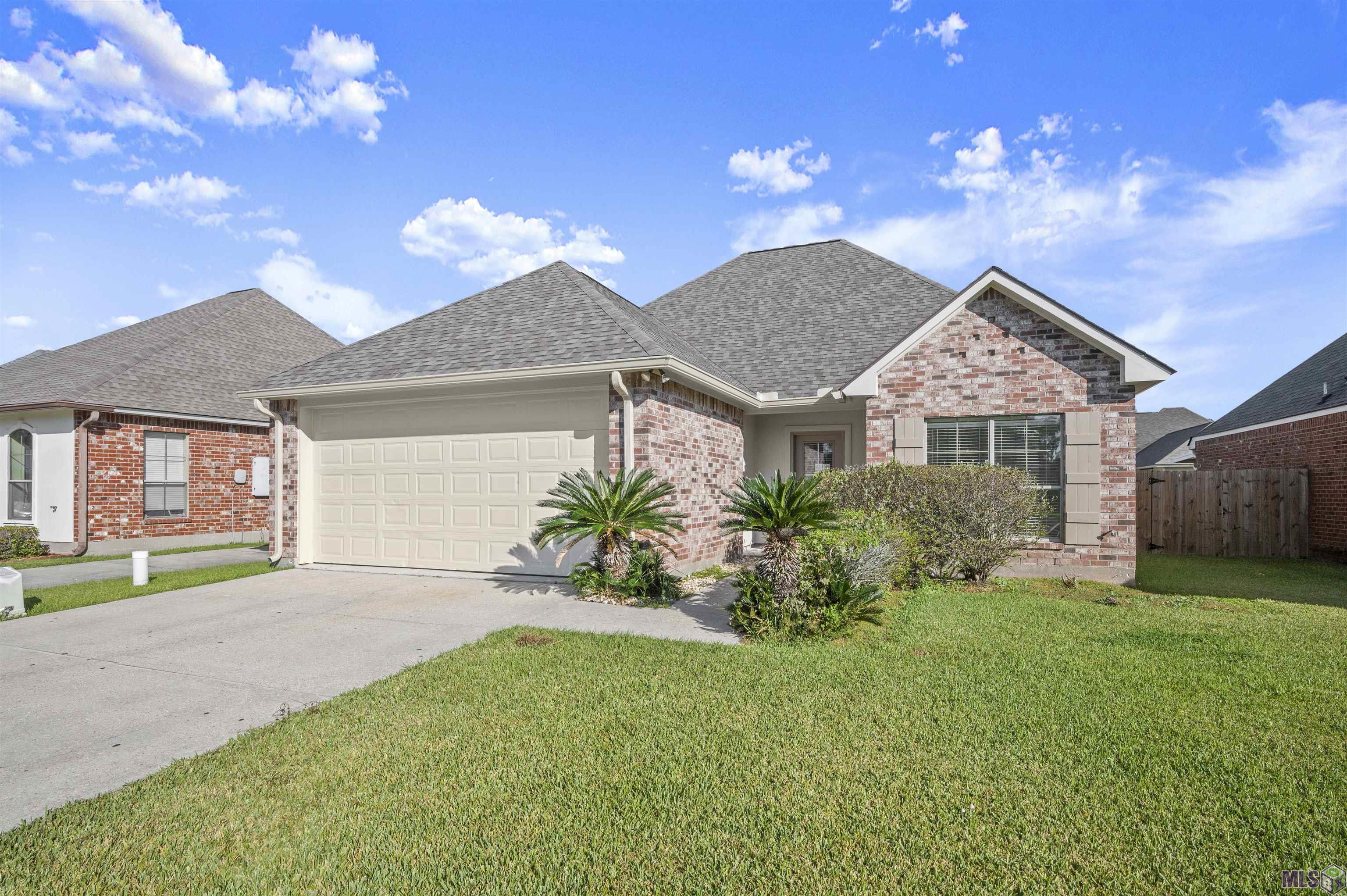 Homes for sale in Gonzales, LA | 40344 Crestridge Dr, Gonzales, LA 70737 | MLS# BR2025019564