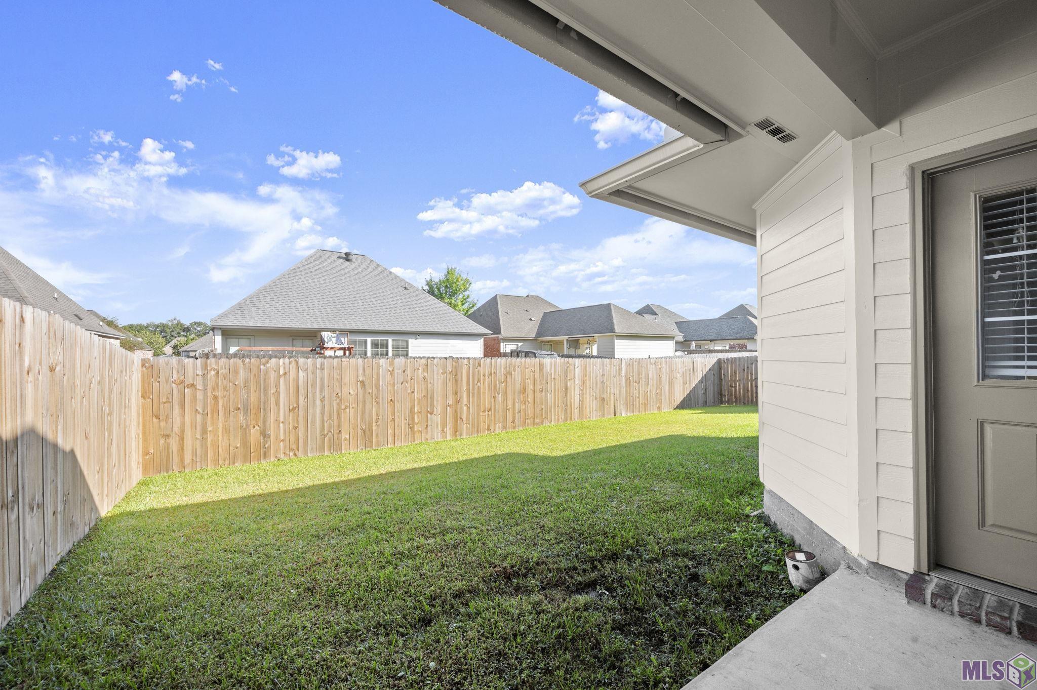 Homes for sale in Gonzales, LA | 40344 Crestridge Dr, Gonzales, LA 70737 | MLS# BR2025019564