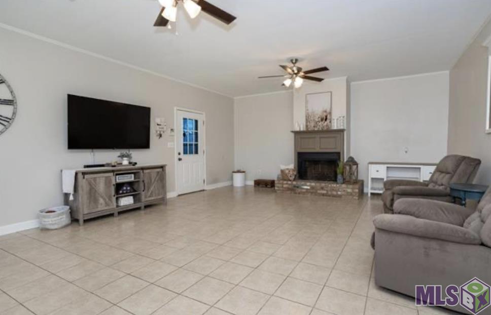 Homes for sale in Grosse Tete, LA | 19860 La Hwy 77, Grosse Tete, LA 70740 | MLS# BR2025019706