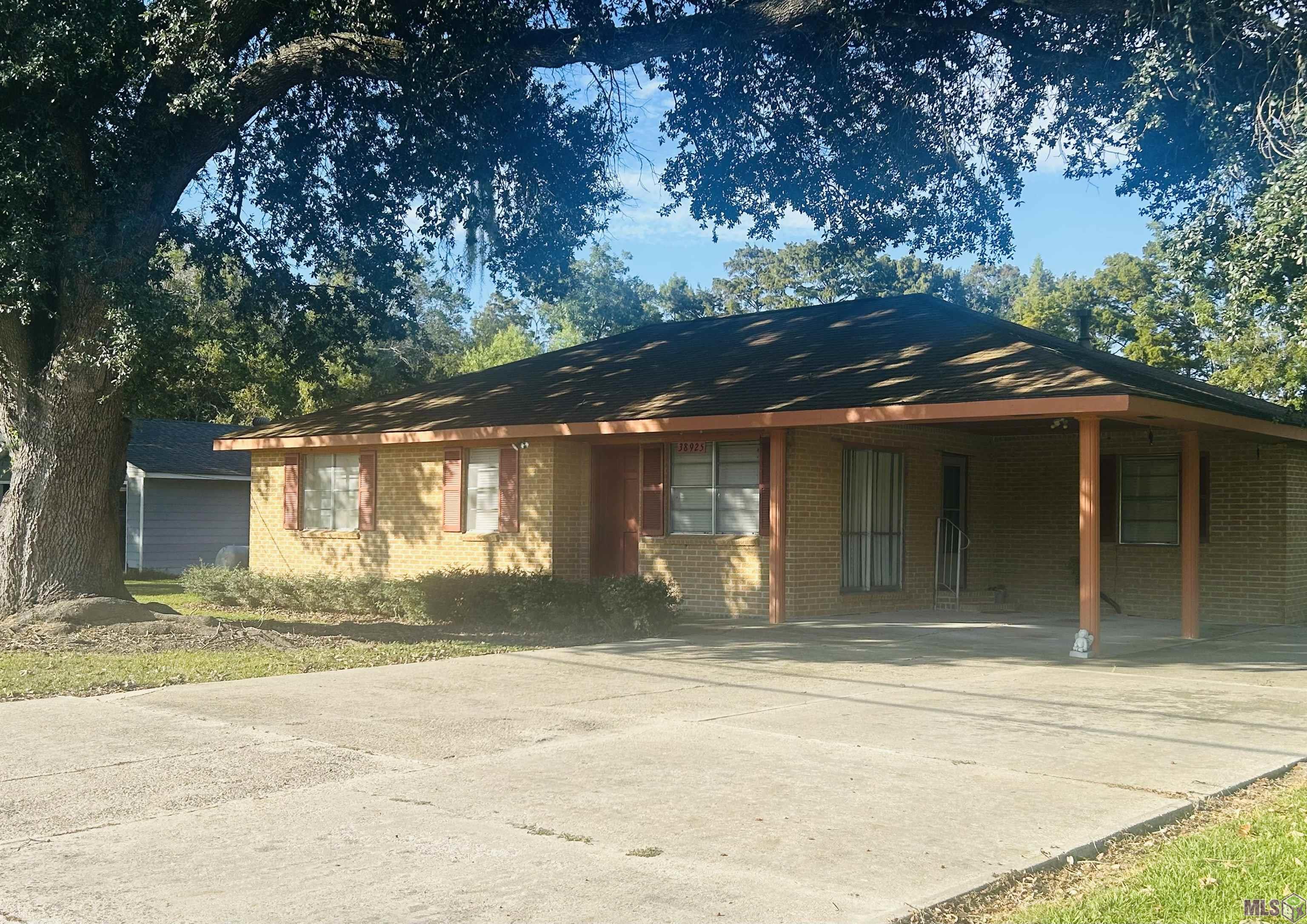 Homes for sale in Plaquemine, LA | 38925 Bayou Pigeon Rd, Plaquemine, LA 70764 | MLS# BR2025019729