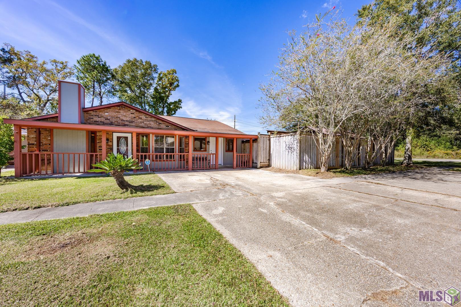 Homes for sale in Baton Rouge, LA | 1010 Boreas Dr, Baton Rouge, LA 70816 | MLS# BR2025019753