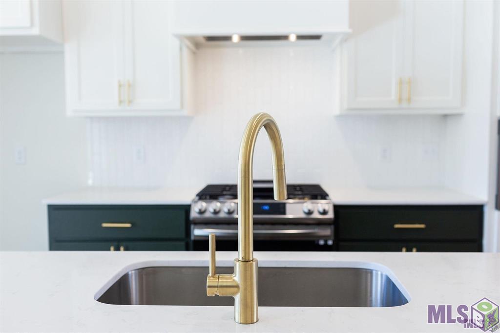 Homes for sale in Baton Rouge, LA | 5733 Dominican Ln, Baton Rouge, LA 70806 | MLS# BR2025019834