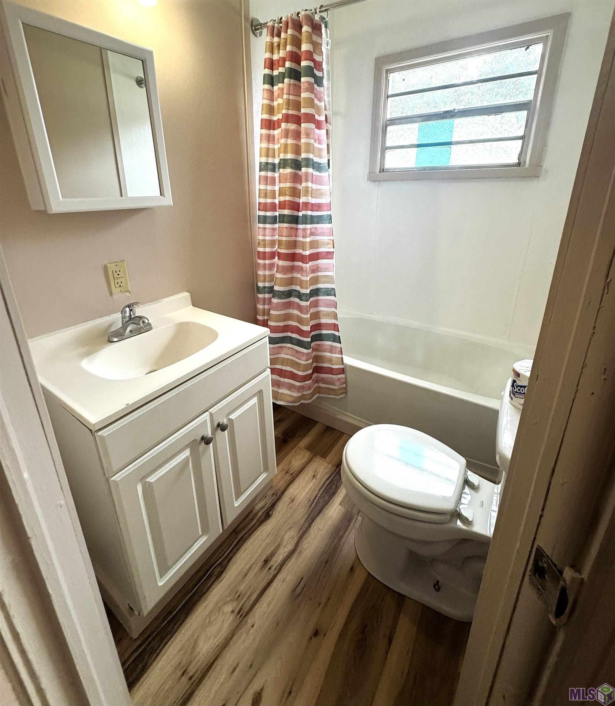 Homes for sale in Houma, LA | 103 Windham Dr, Houma, LA 70360 | MLS# BY2025019987