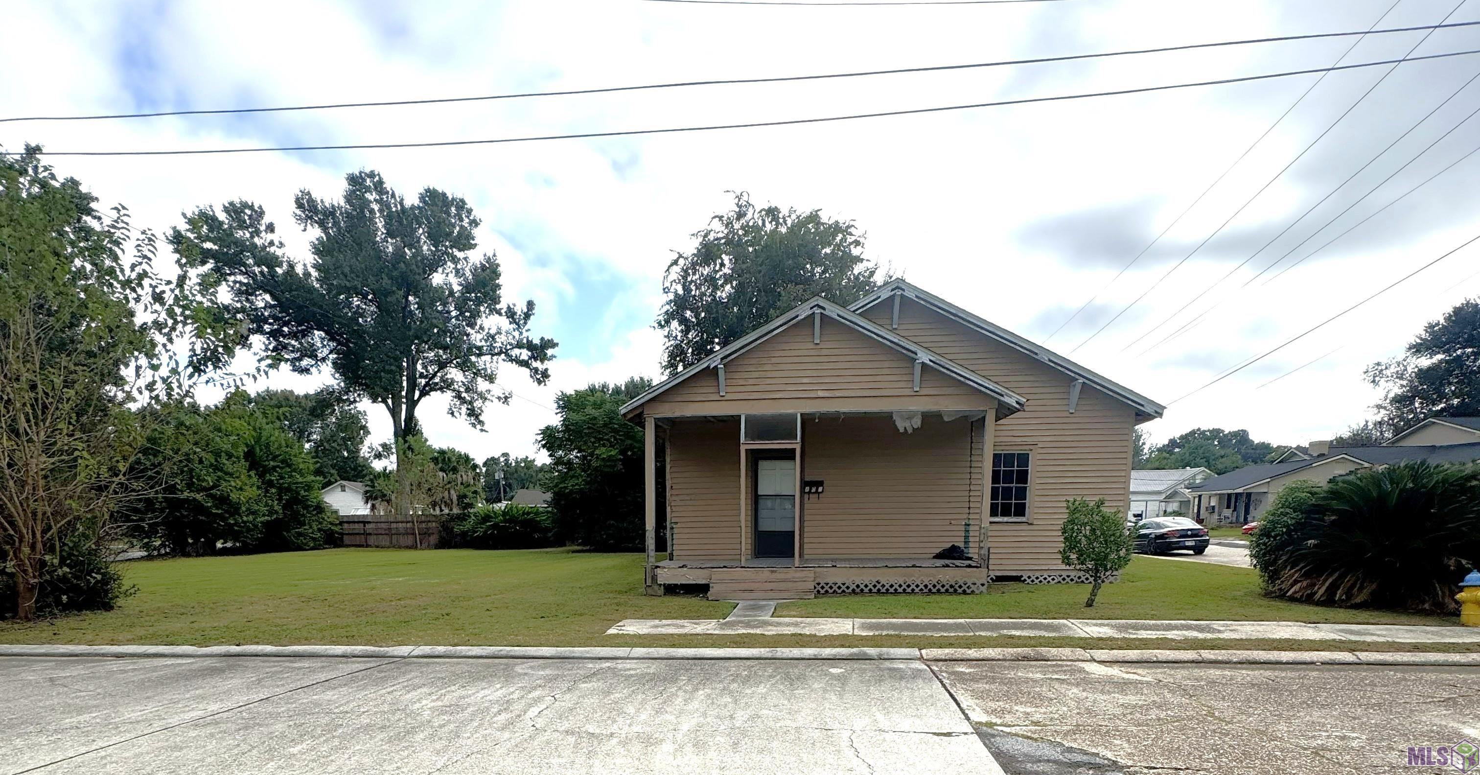 Homes for sale in Houma, LA | 402 Wilson Ave, Houma, LA 70364 | MLS# BY2025019989