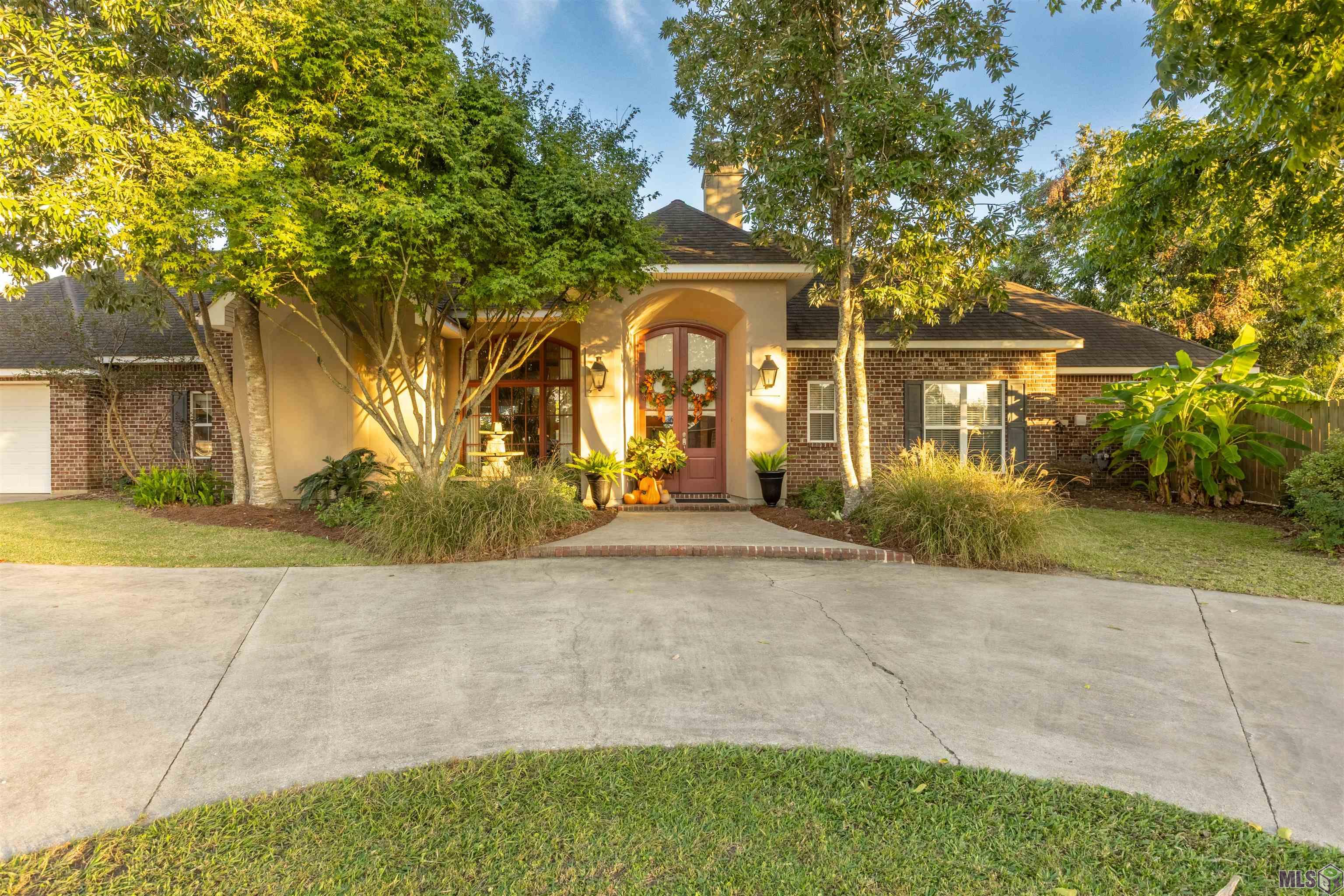 Homes for sale in Belle Rose, LA | 6996 Hwy 1, Belle Rose, LA 70341 | MLS# BY2025020151