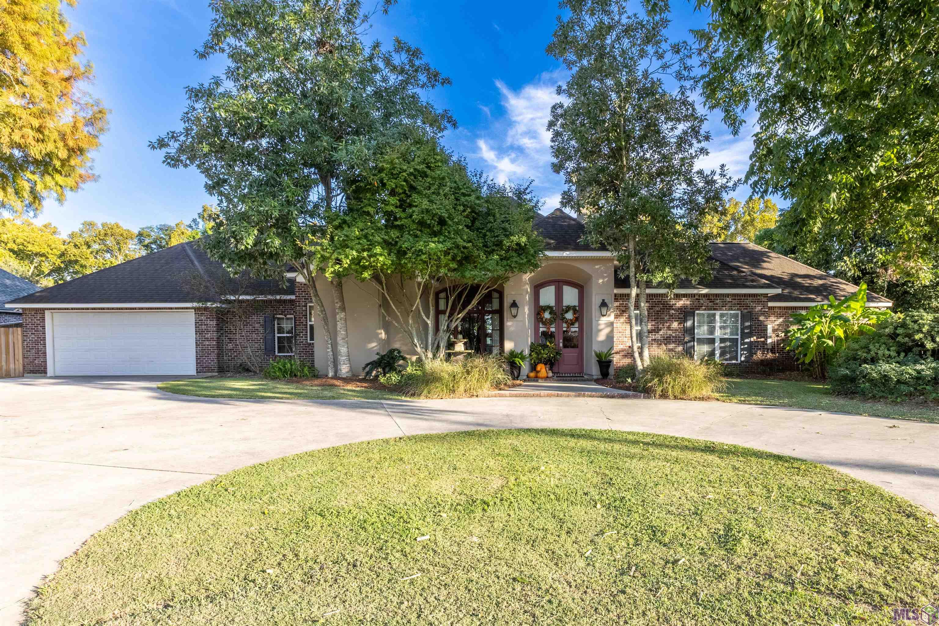 Homes for sale in Belle Rose, LA | 6996 Hwy 1, Belle Rose, LA 70341 | MLS# BY2025020151