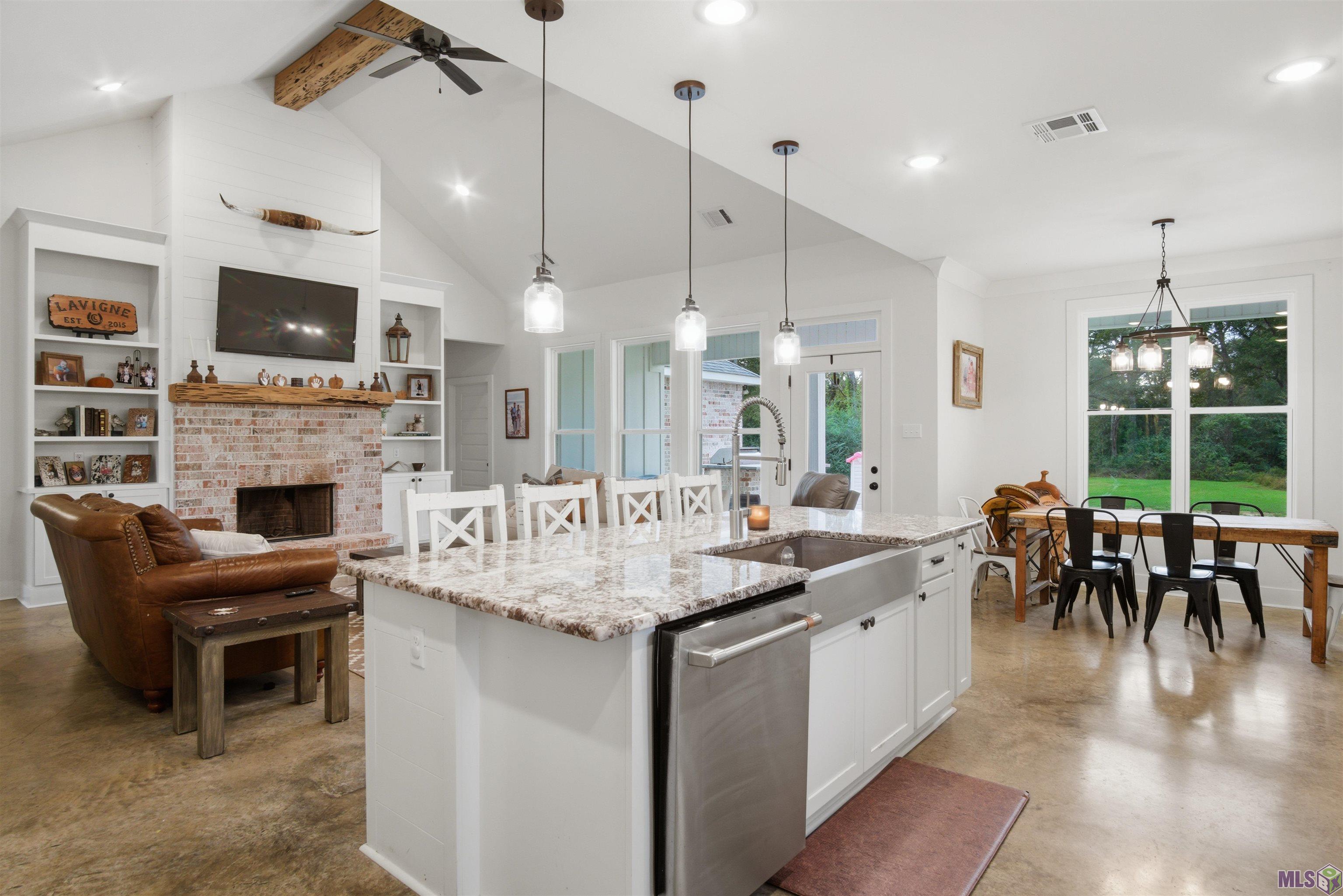 Homes for sale in Pine Grove, LA | 771 Carrier Rd, Pine Grove, LA 70453 | MLS# BR2025020174